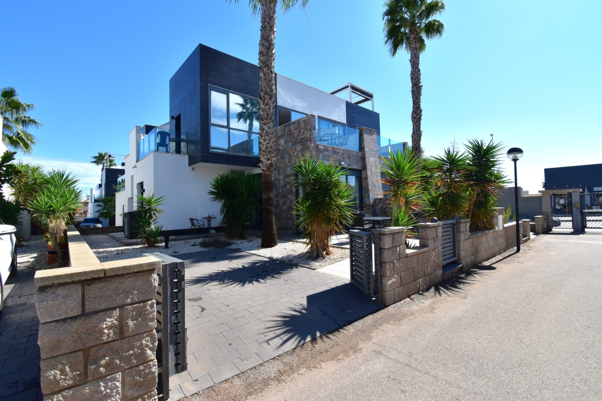 Venta - Villa adosada -
Orihuela Costa - Lomas de Cabo Roig