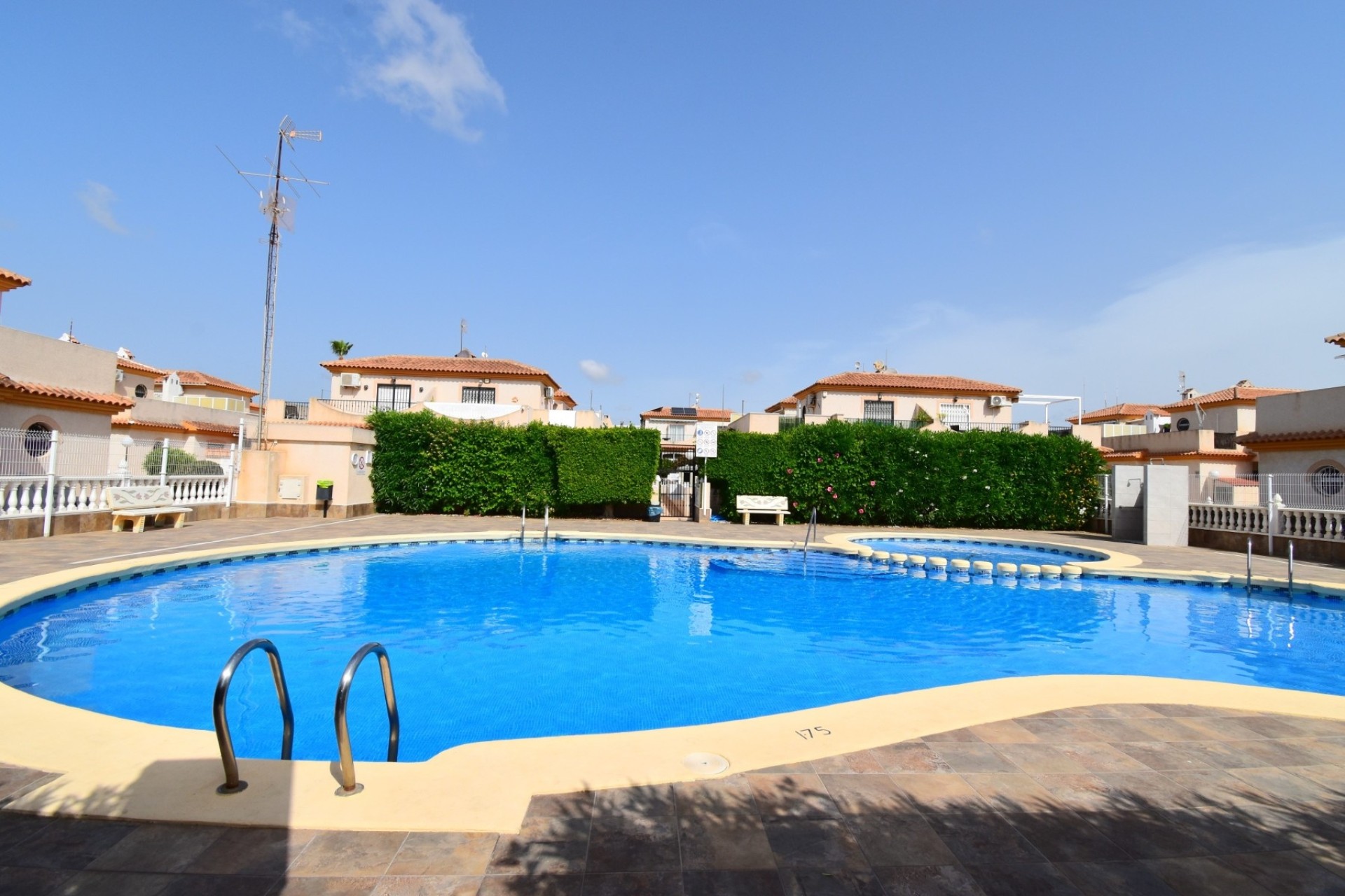 Venta - Villa adosada -
Orihuela Costa - Playa Flamenca
