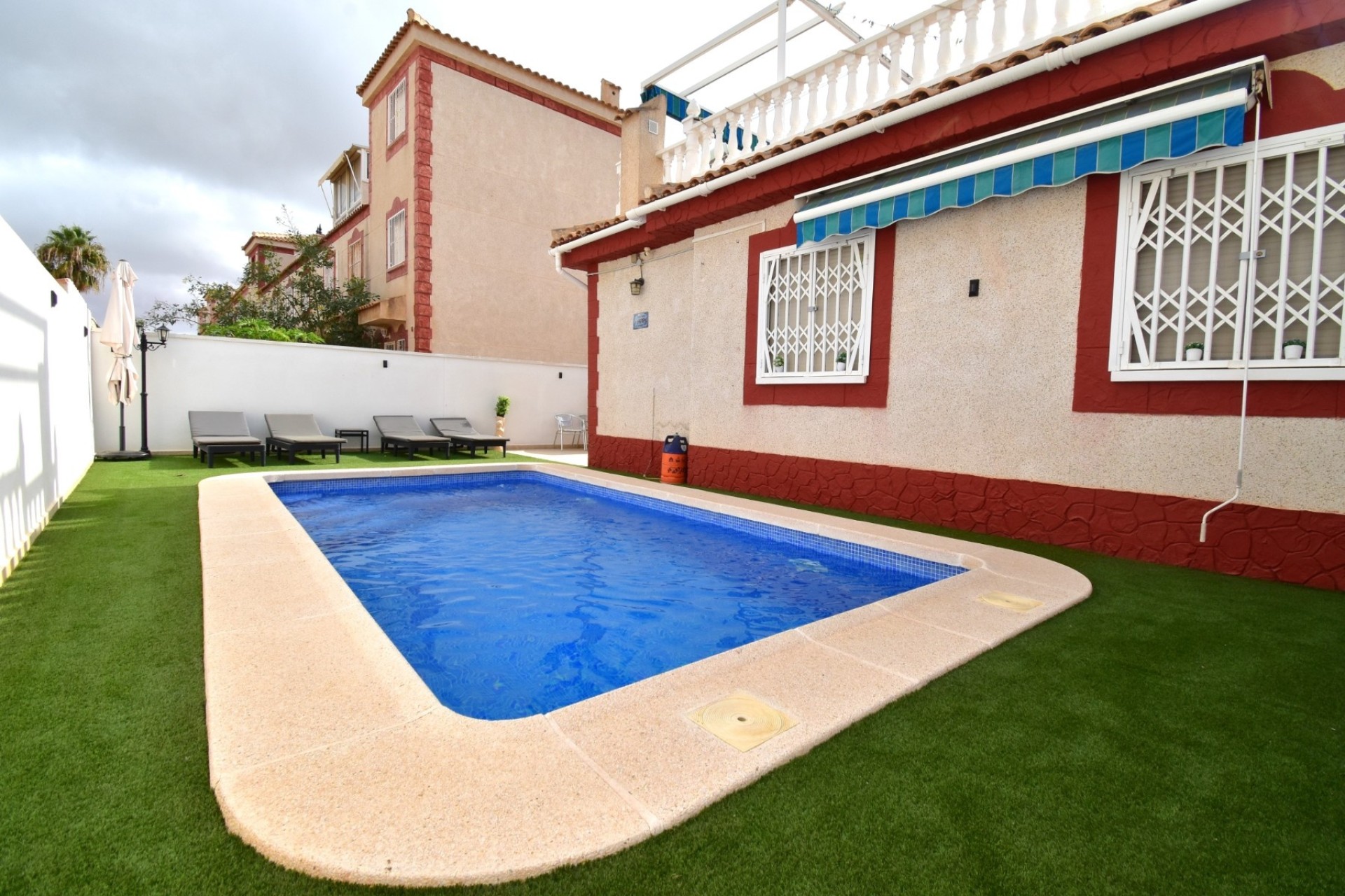 Venta - Villa adosada -
Orihuela Costa - Playa Flamenca