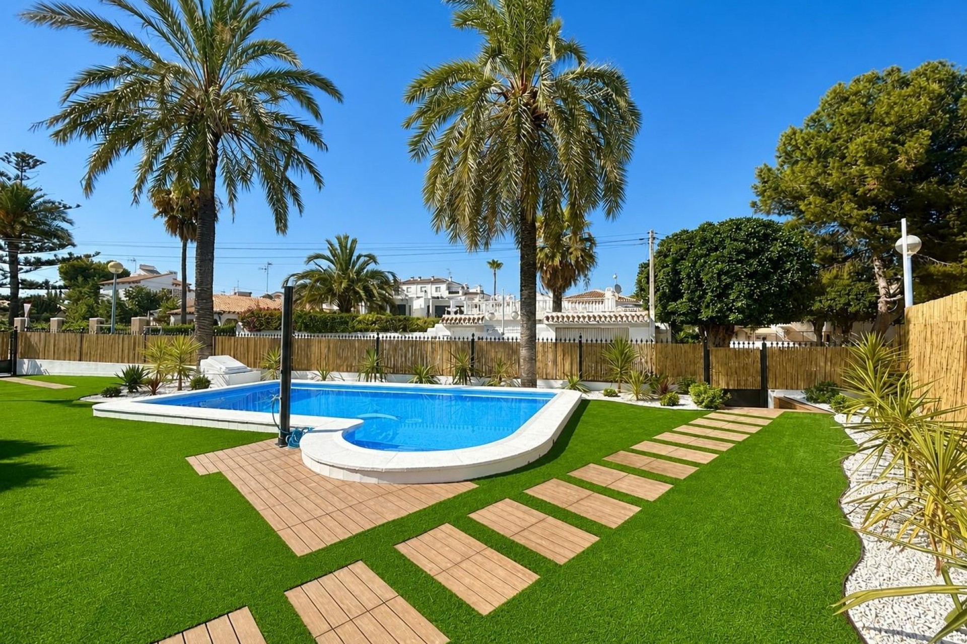 Venta - Villa adosada -
Orihuela Costa - Punta Prima