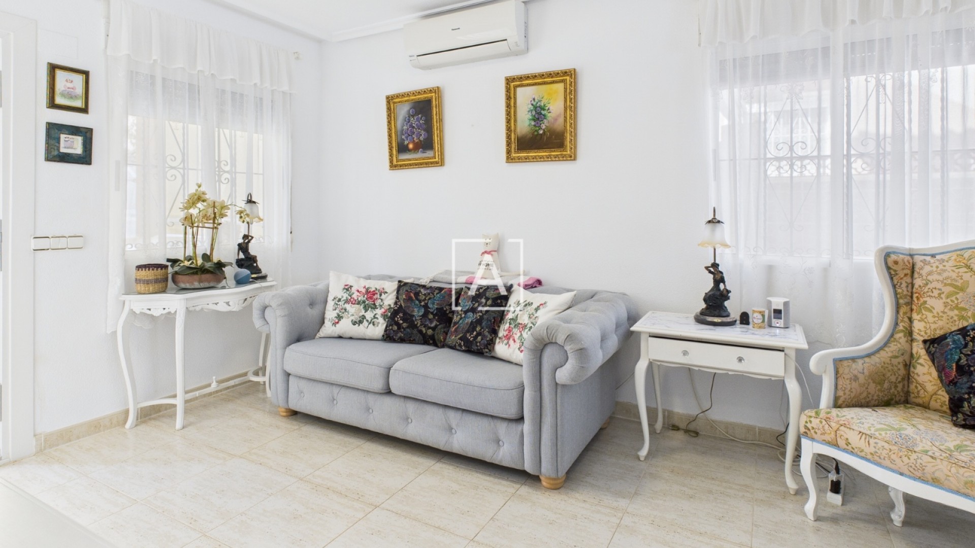 Venta - Villa adosada -
Pinar de Campoverde