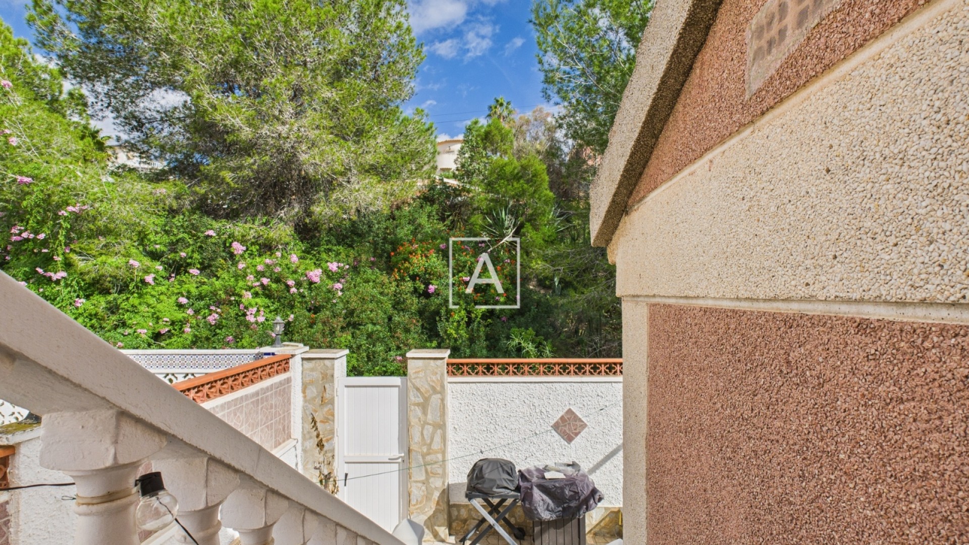 Venta - Villa adosada -
Pinar de Campoverde