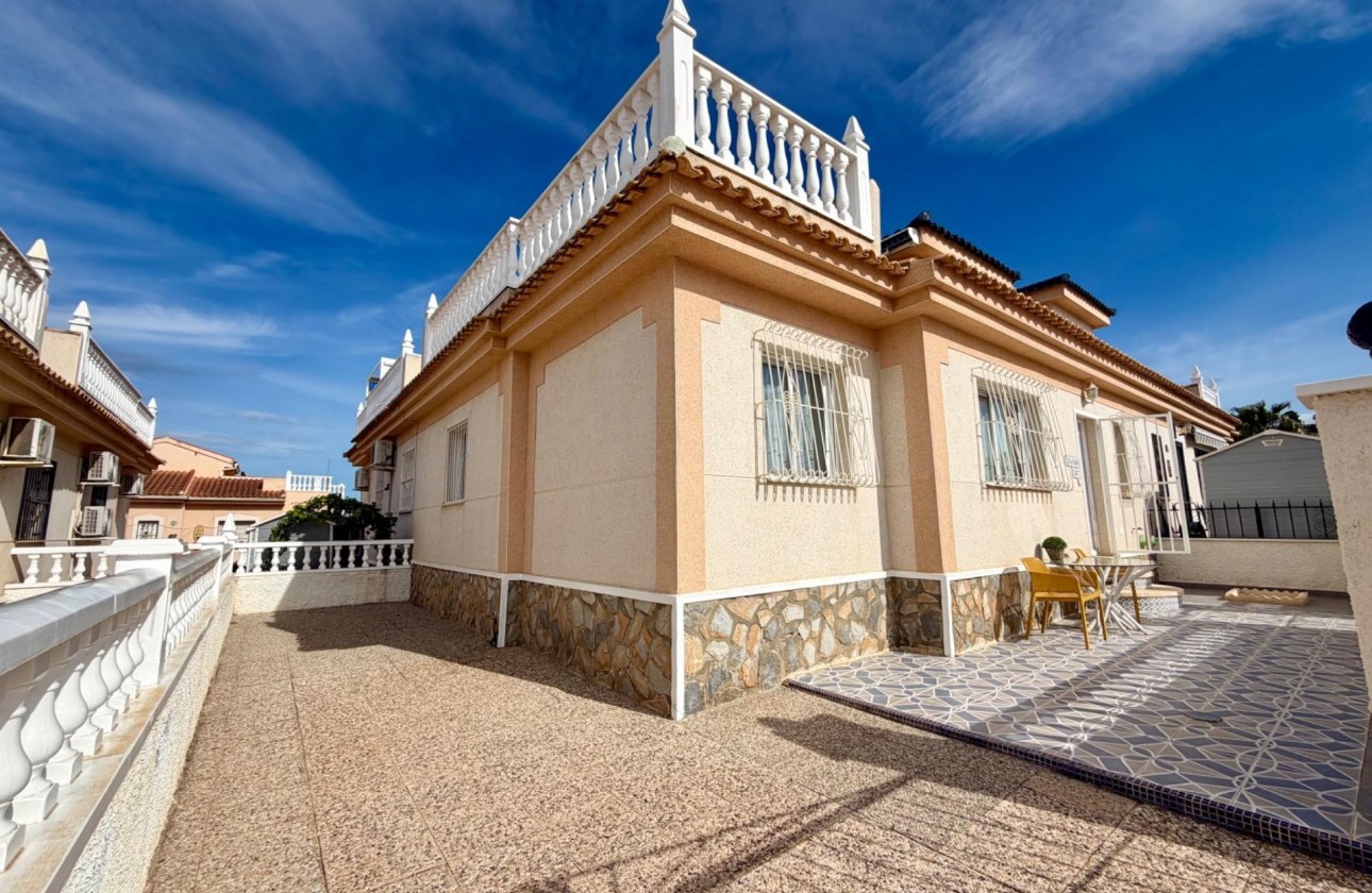 Venta - Villa adosada -
Rojales - Pueblo