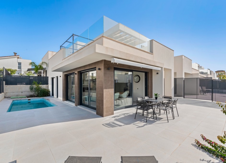 Venta - Villa adosada -
San Fulgencio - La Marina