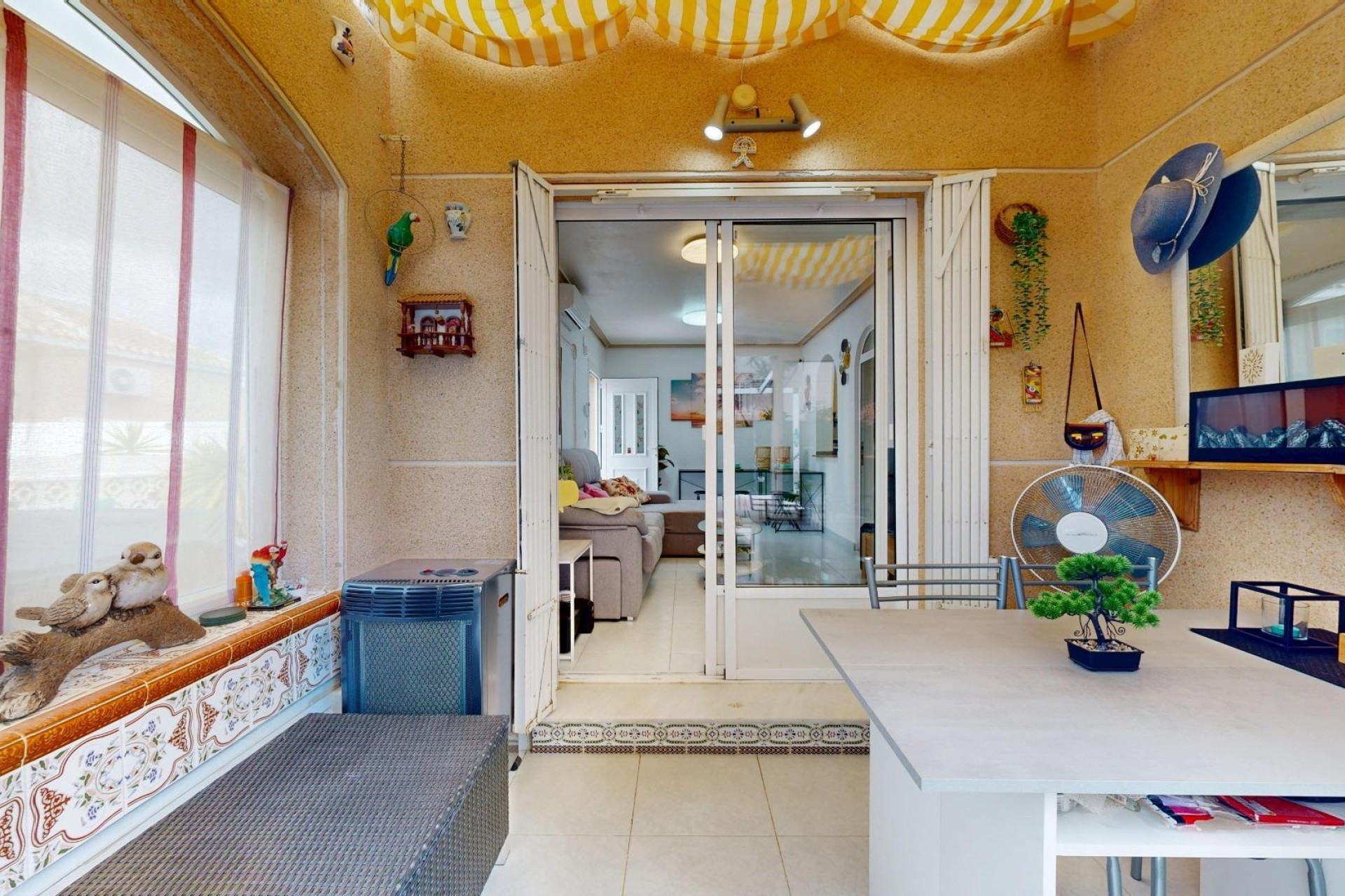 Venta - Villa adosada -
San Miguel de Salinas - 03193