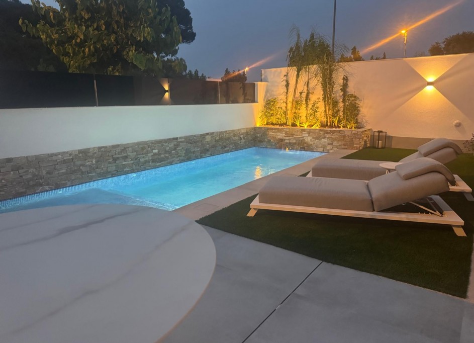 Venta - Villa adosada -
Santiago de La Ribera - Santiago de La Ribera - Town