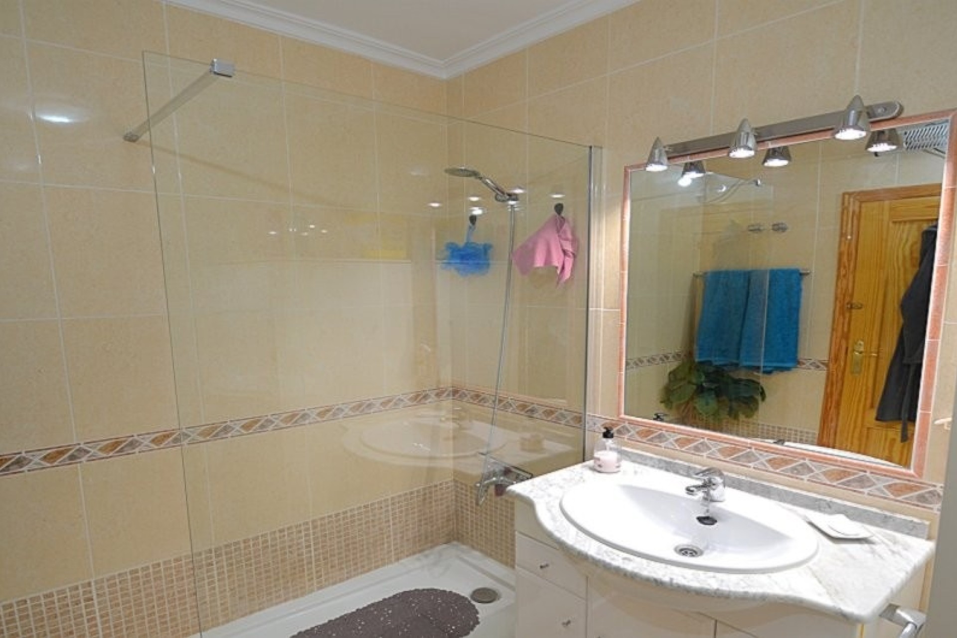 Venta - Villa adosada -
Sucina - Inland