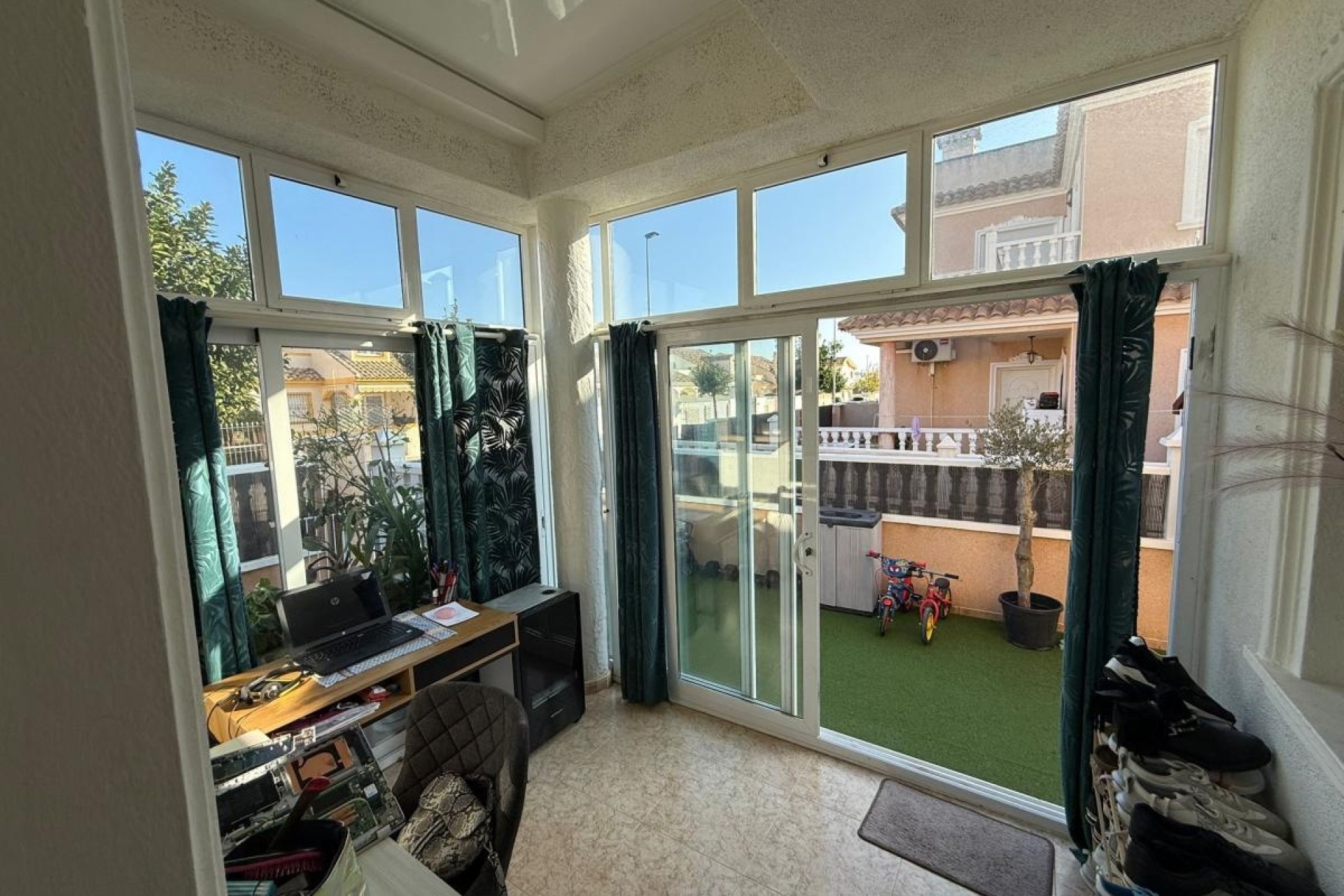 Venta - Villa adosada -
Torre de la Horadada