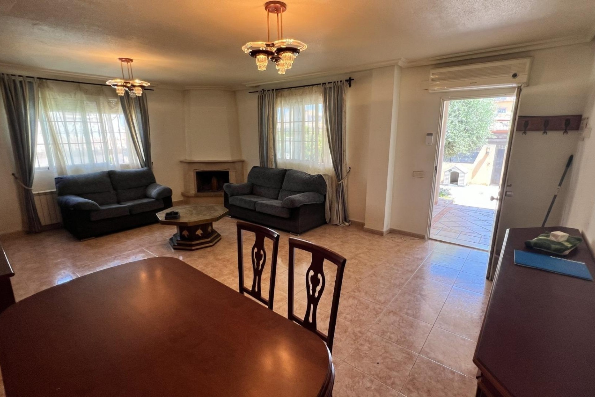 Venta - Villa adosada -
Torrevieja - Aguas Nuevas