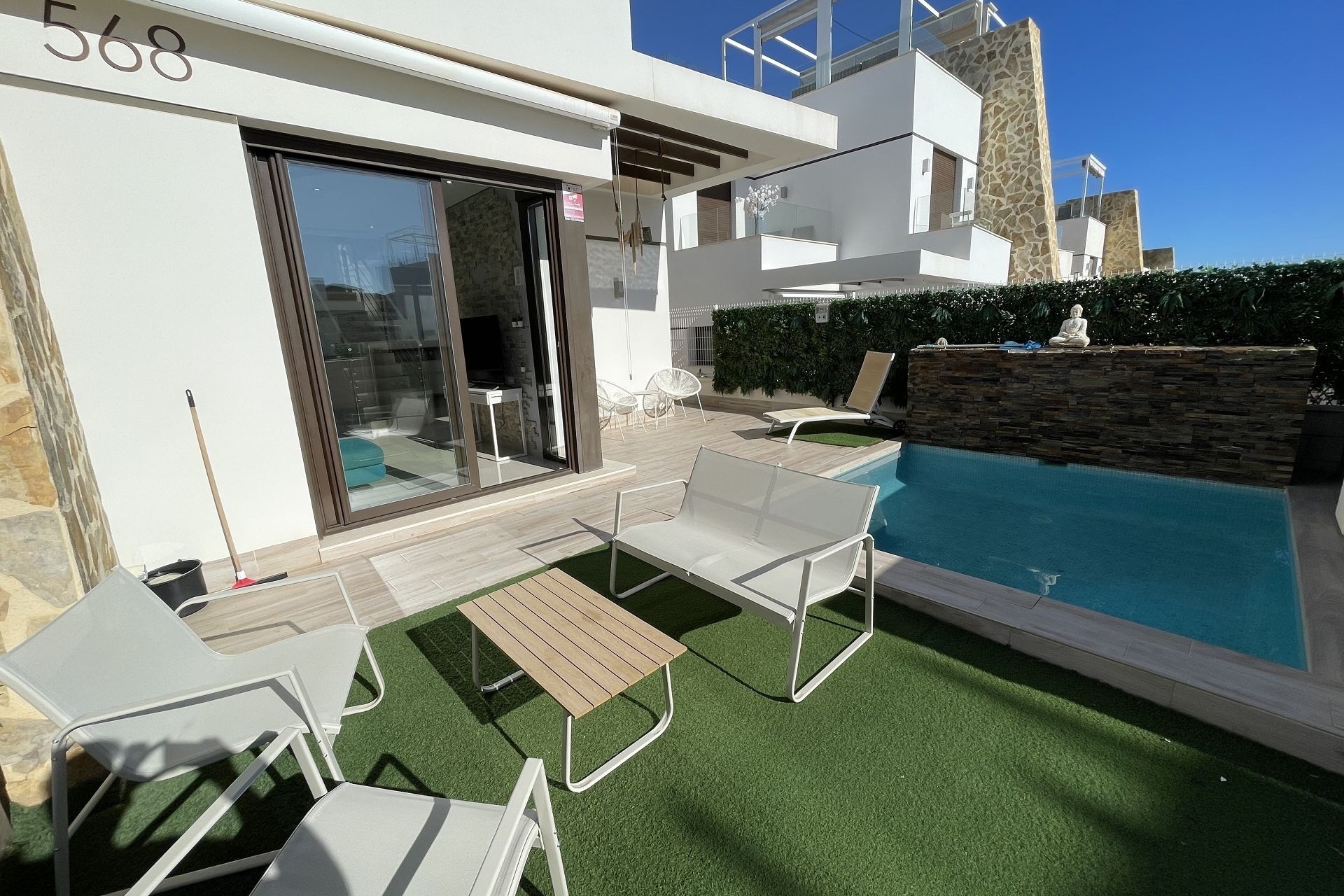 Venta - Villa adosada -
Villamartín