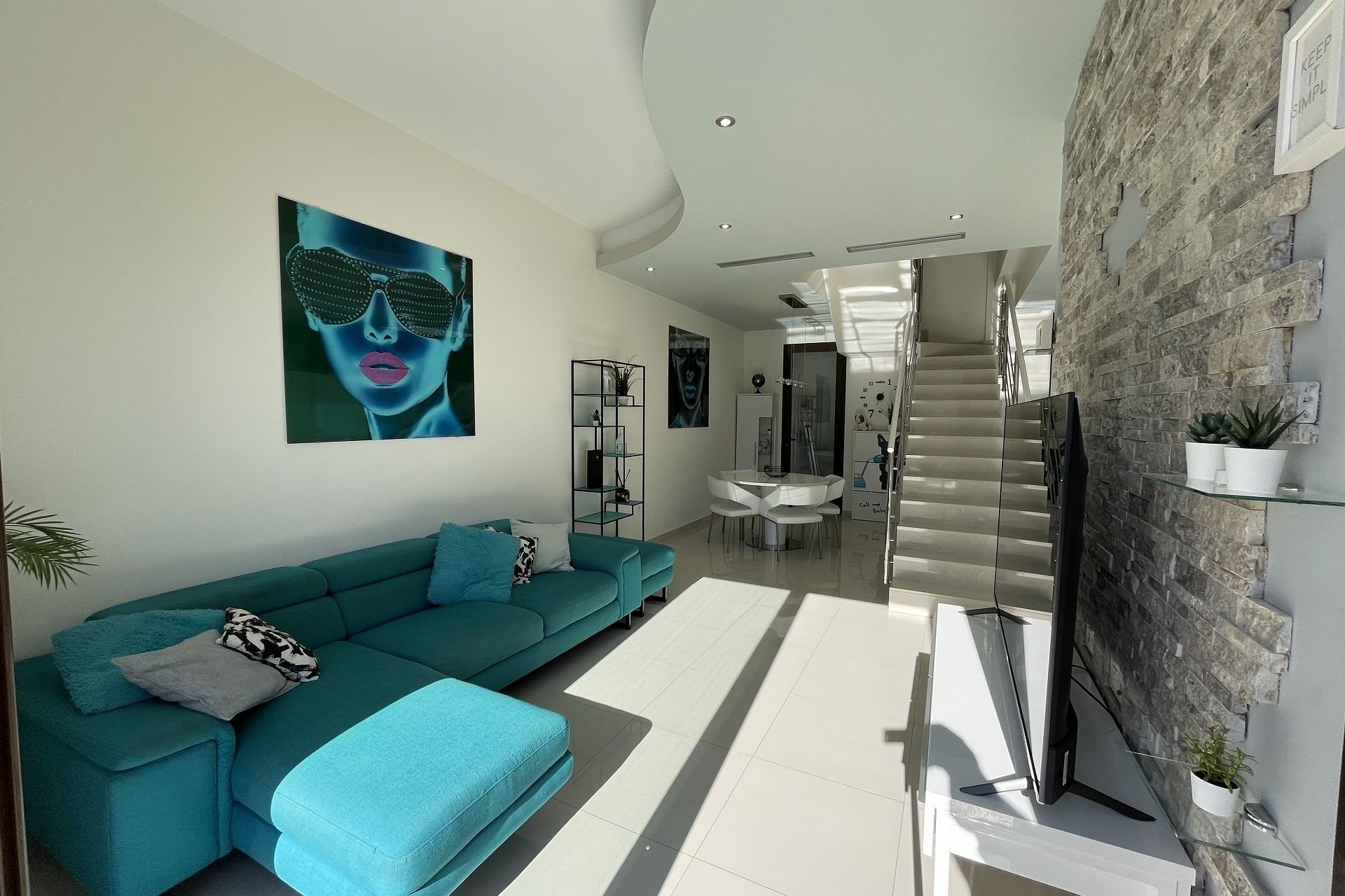 Venta - Villa adosada -
Villamartín