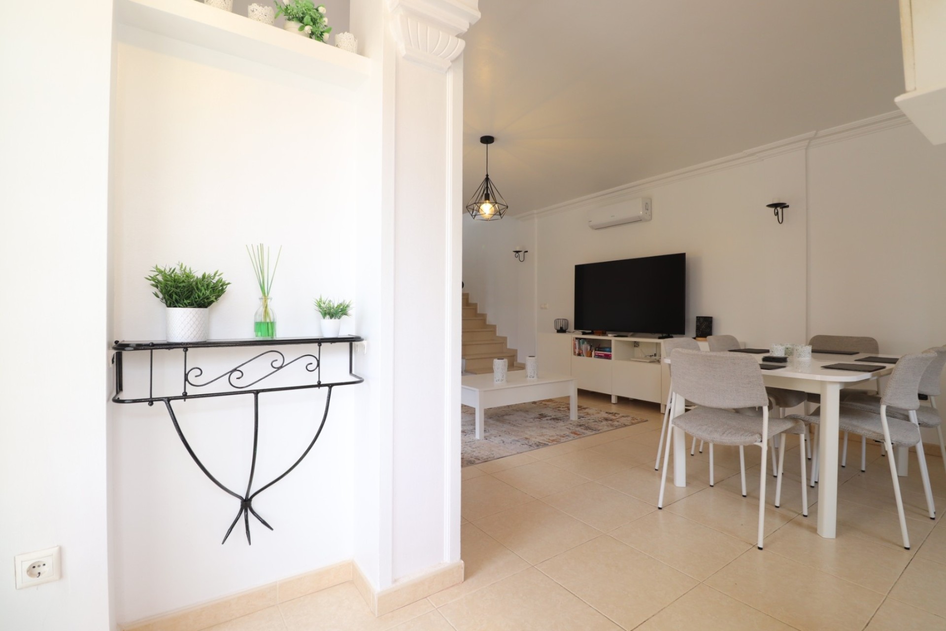Venta - Villa Semi Adosado -
Los Montesinos - La Herrada