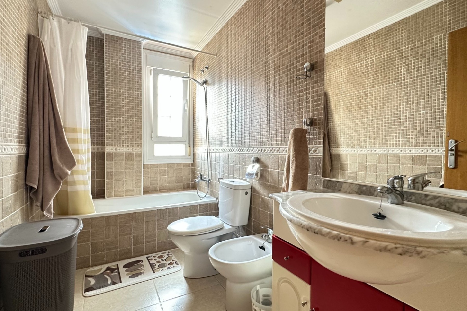 Venta - Villa Semi Adosado -
Los Montesinos - La Herrada