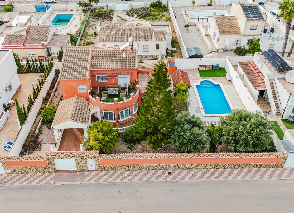 Venta - Villa -
Torrevieja - La Siesta