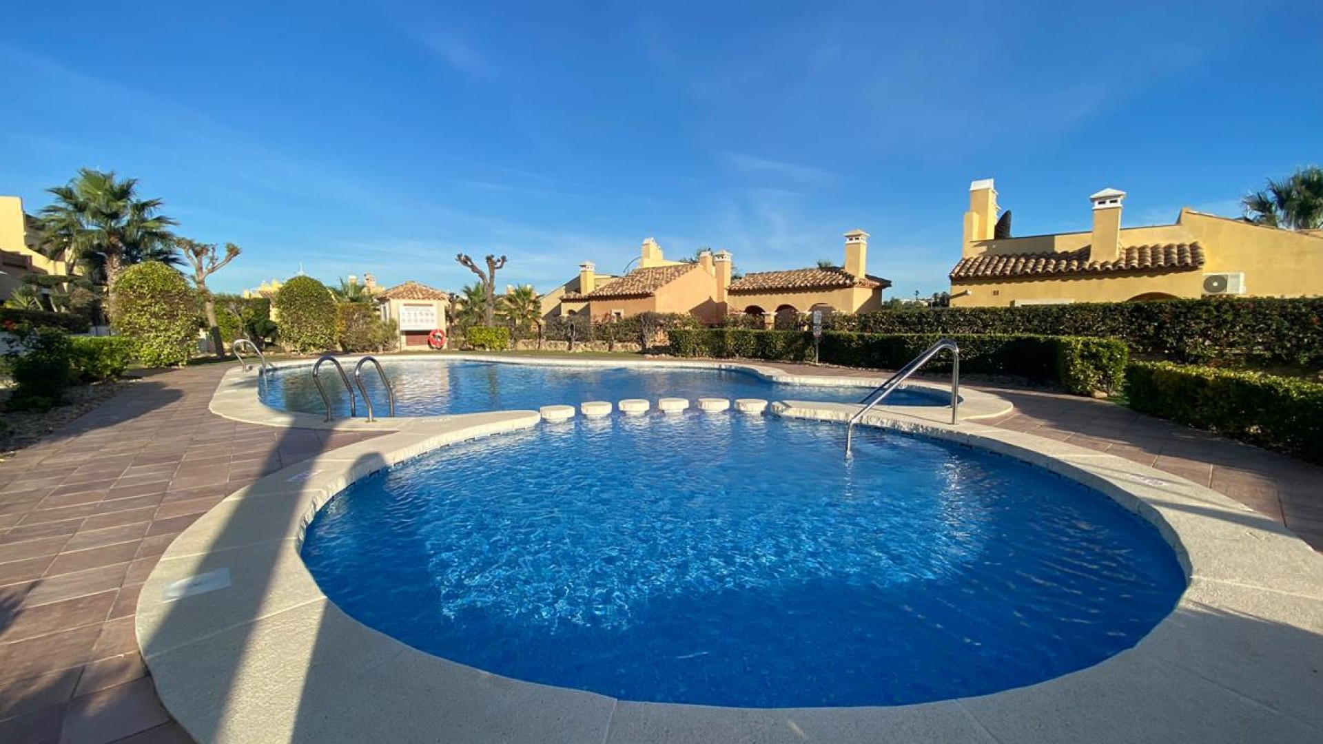 Videresalg - Byhus -
Algorfa - Algorfa (La Finca Golf)