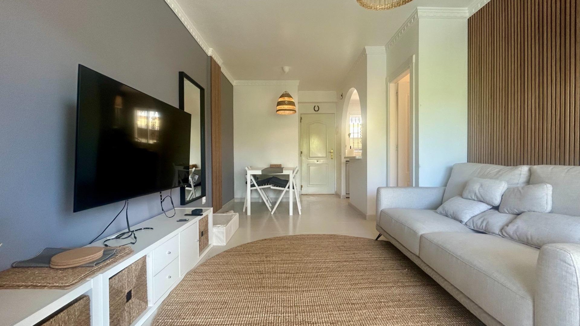 Videresalg - Byhus -
Algorfa - Montemar