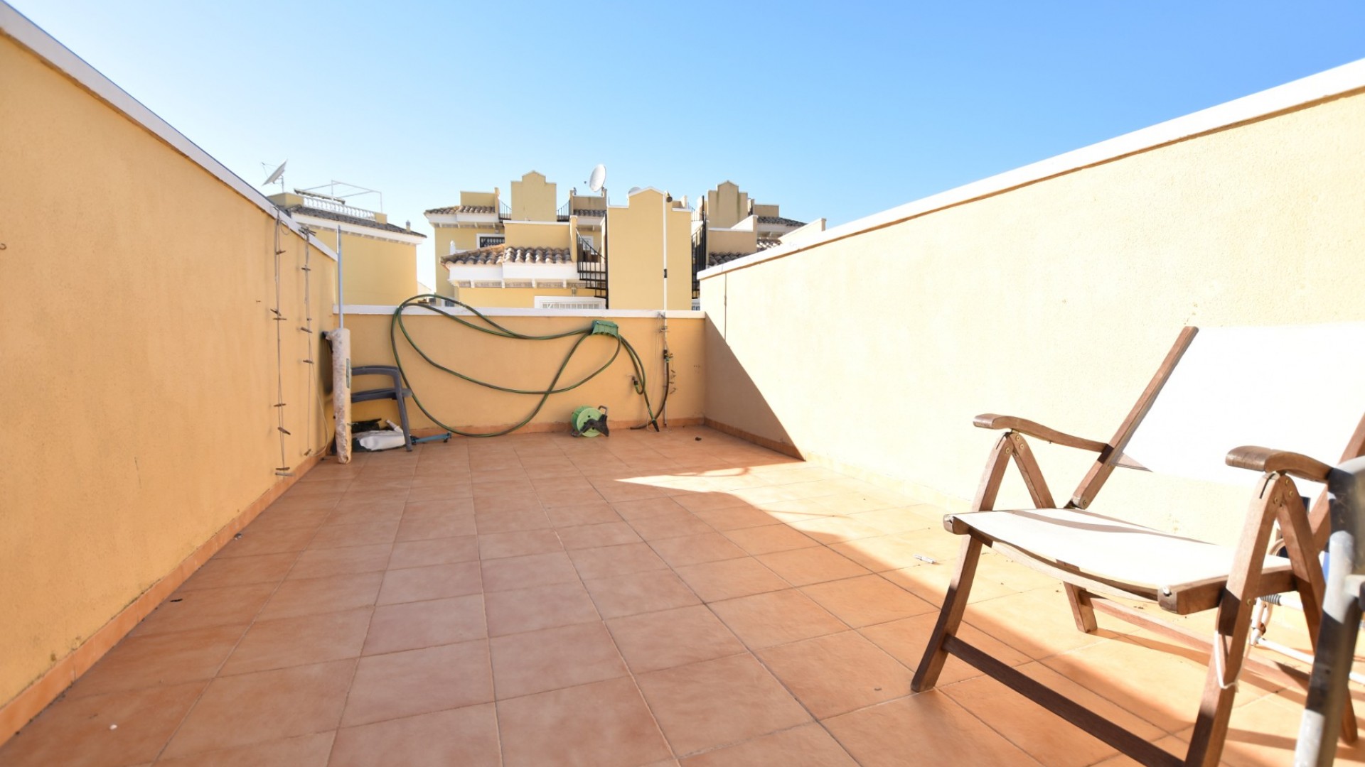 Videresalg - Byhus -
Algorfa - Montemar