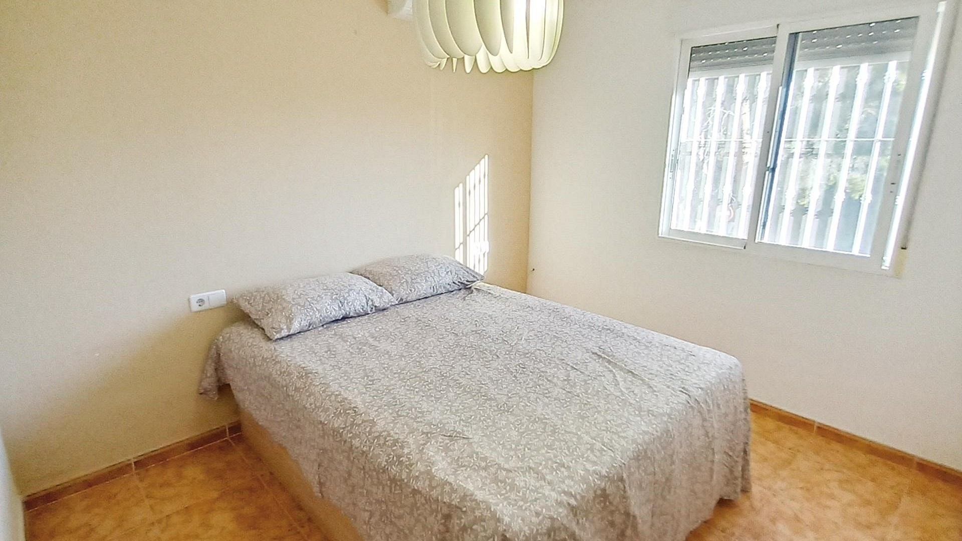 Videresalg - Byhus -
Algorfa