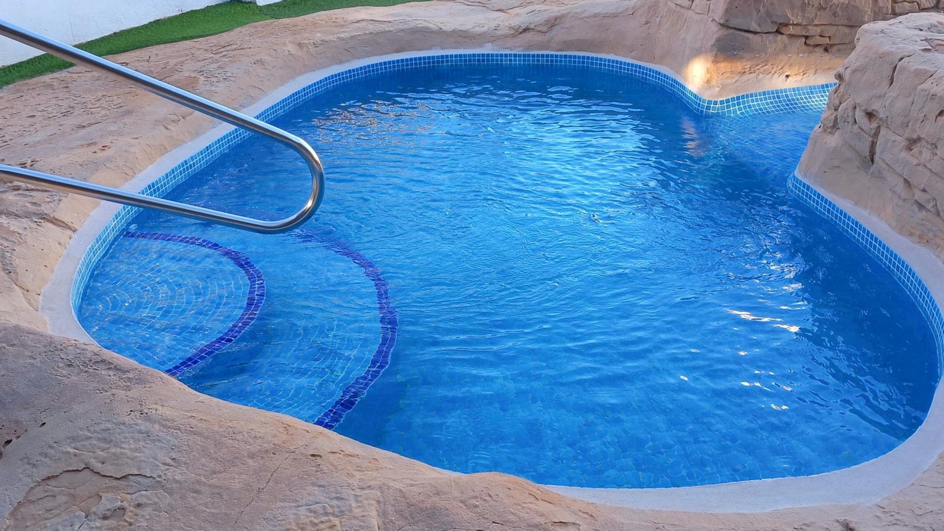 Videresalg - Byhus -
Algorfa