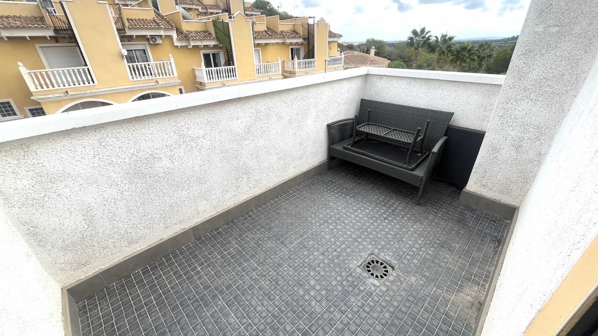 Videresalg - Byhus -
Algorfa