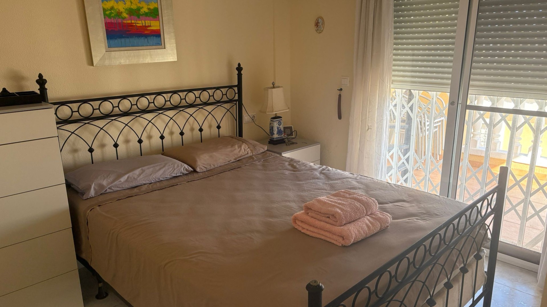 Videresalg - Byhus -
Algorfa