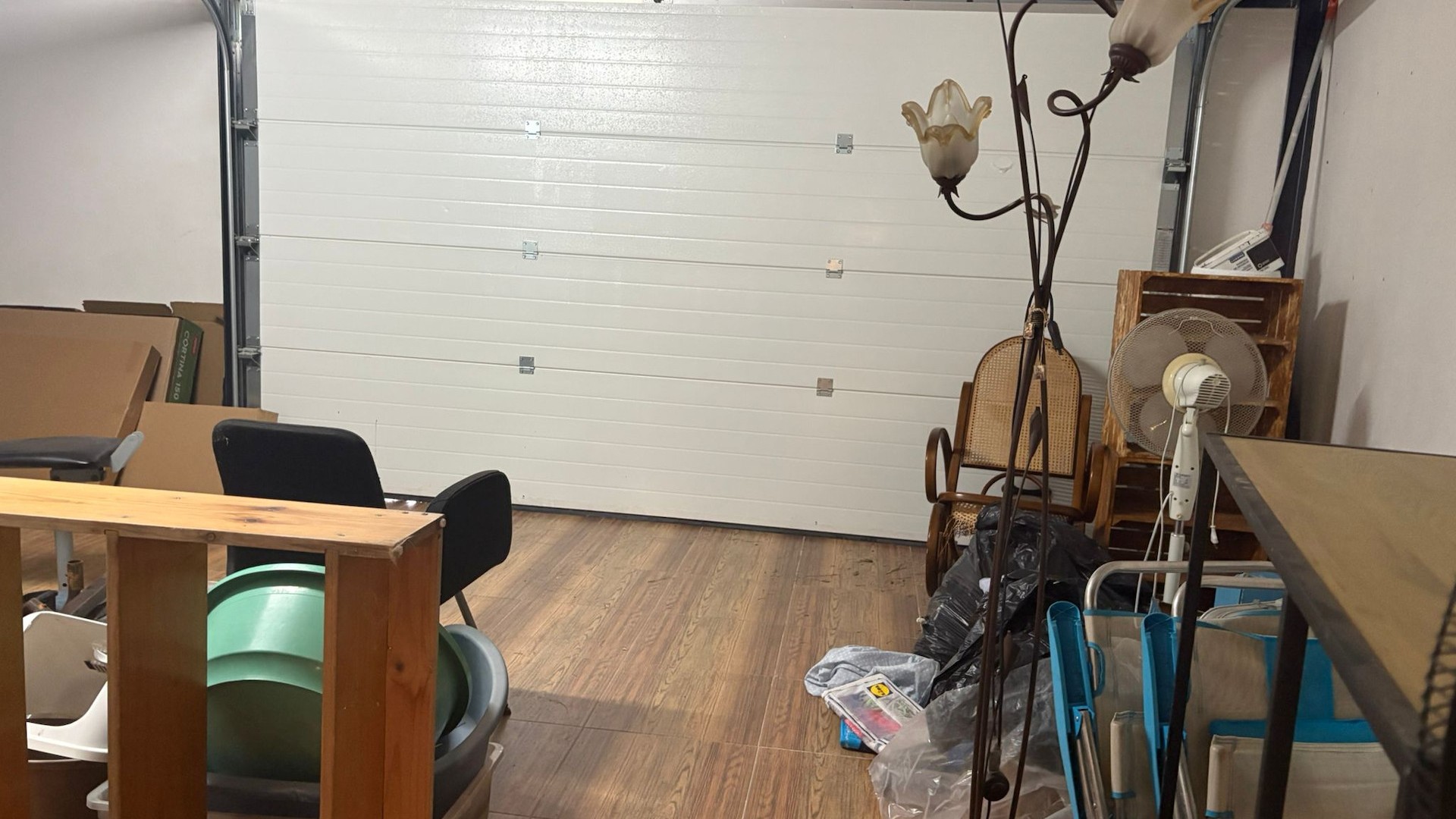 Videresalg - Byhus -
Algorfa