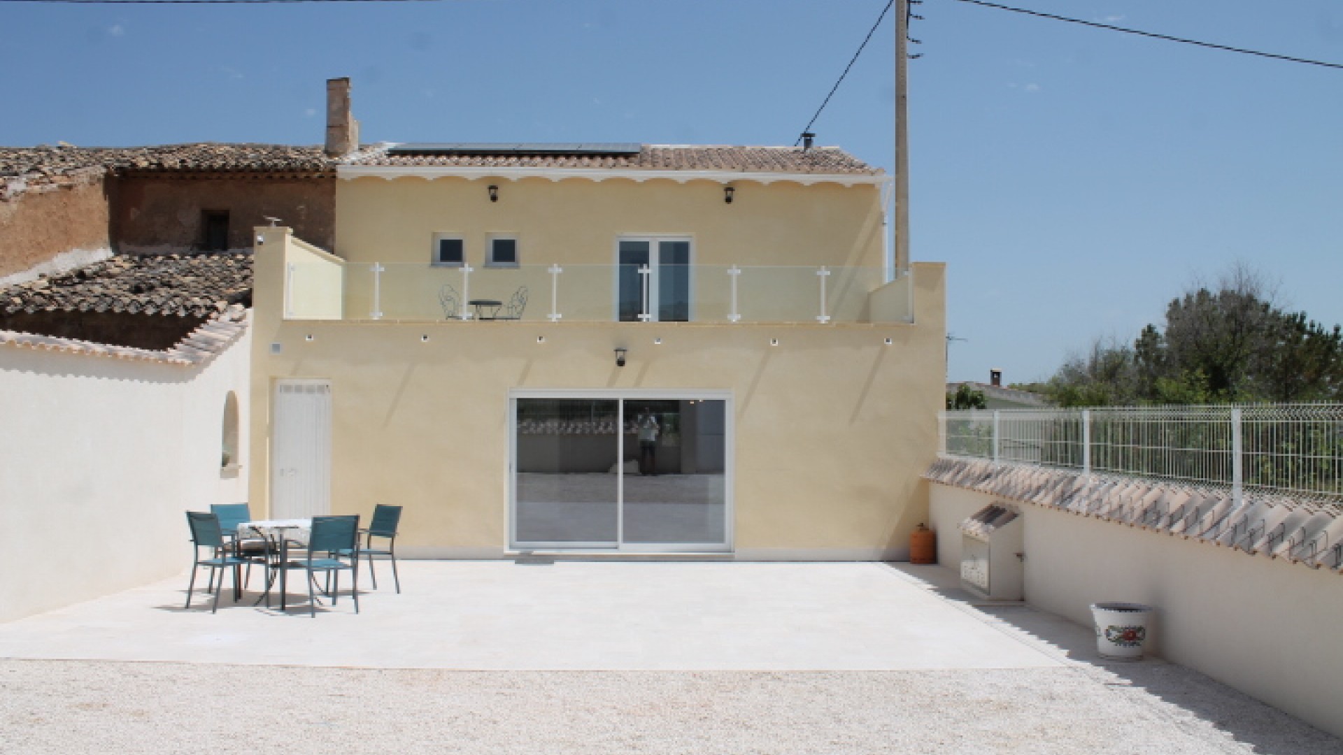 Videresalg - Byhus -
Barbarroja - Barbarroja Alicante