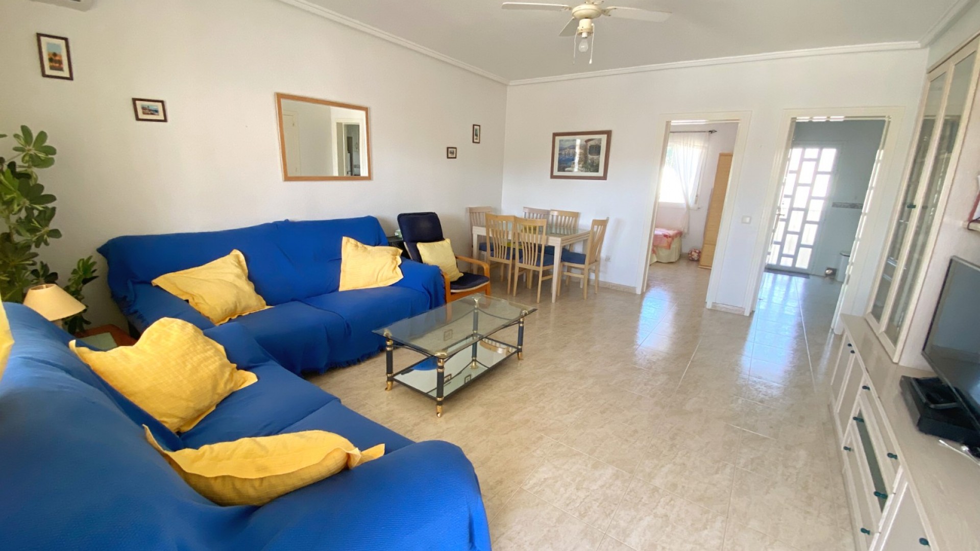 Videresalg - Byhus -
Benijofar - Monte Azul