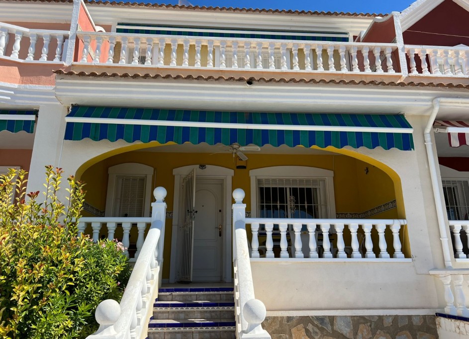 Videresalg - Byhus -
Benijofar - Monte Azul