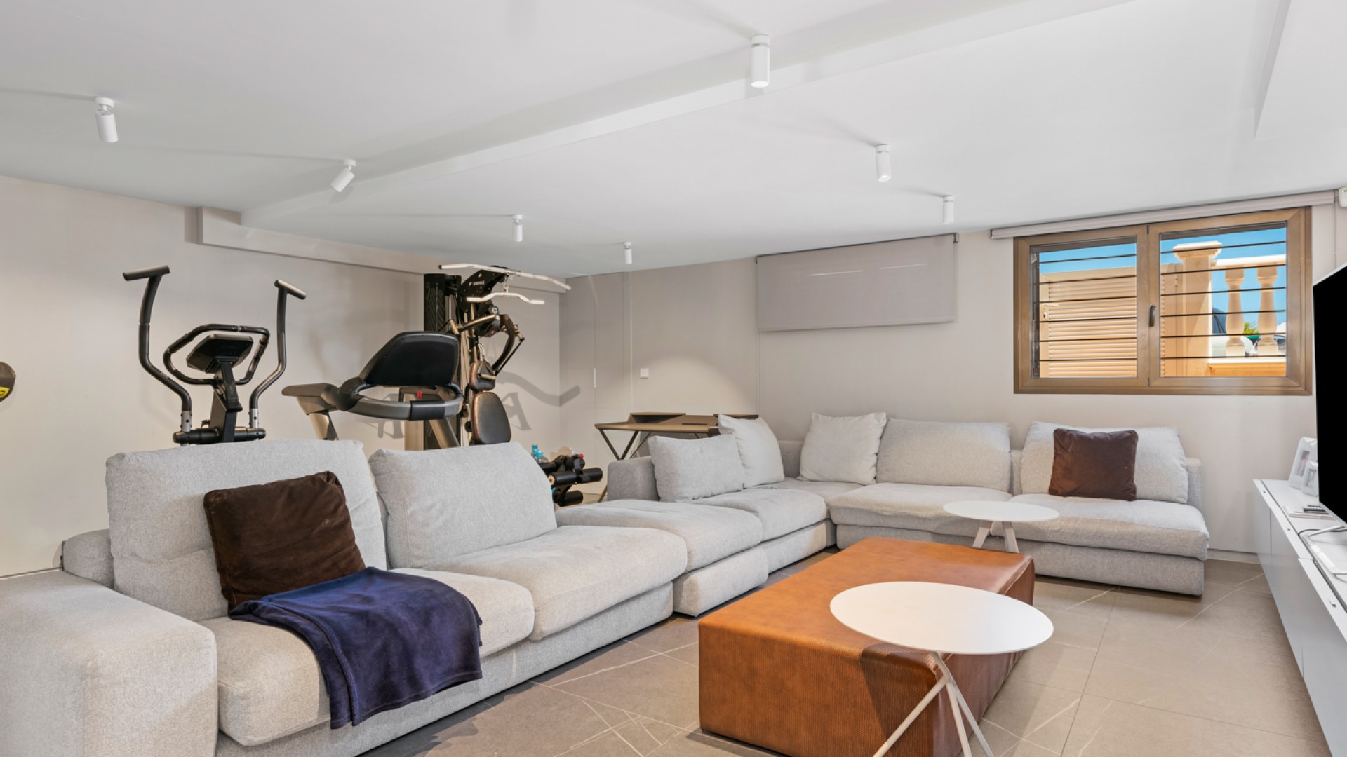 Videresalg - Byhus -
Guardamar del Segura