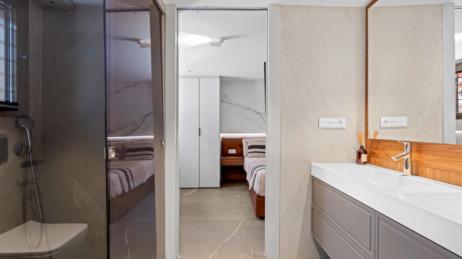 Videresalg - Byhus -
Guardamar del Segura