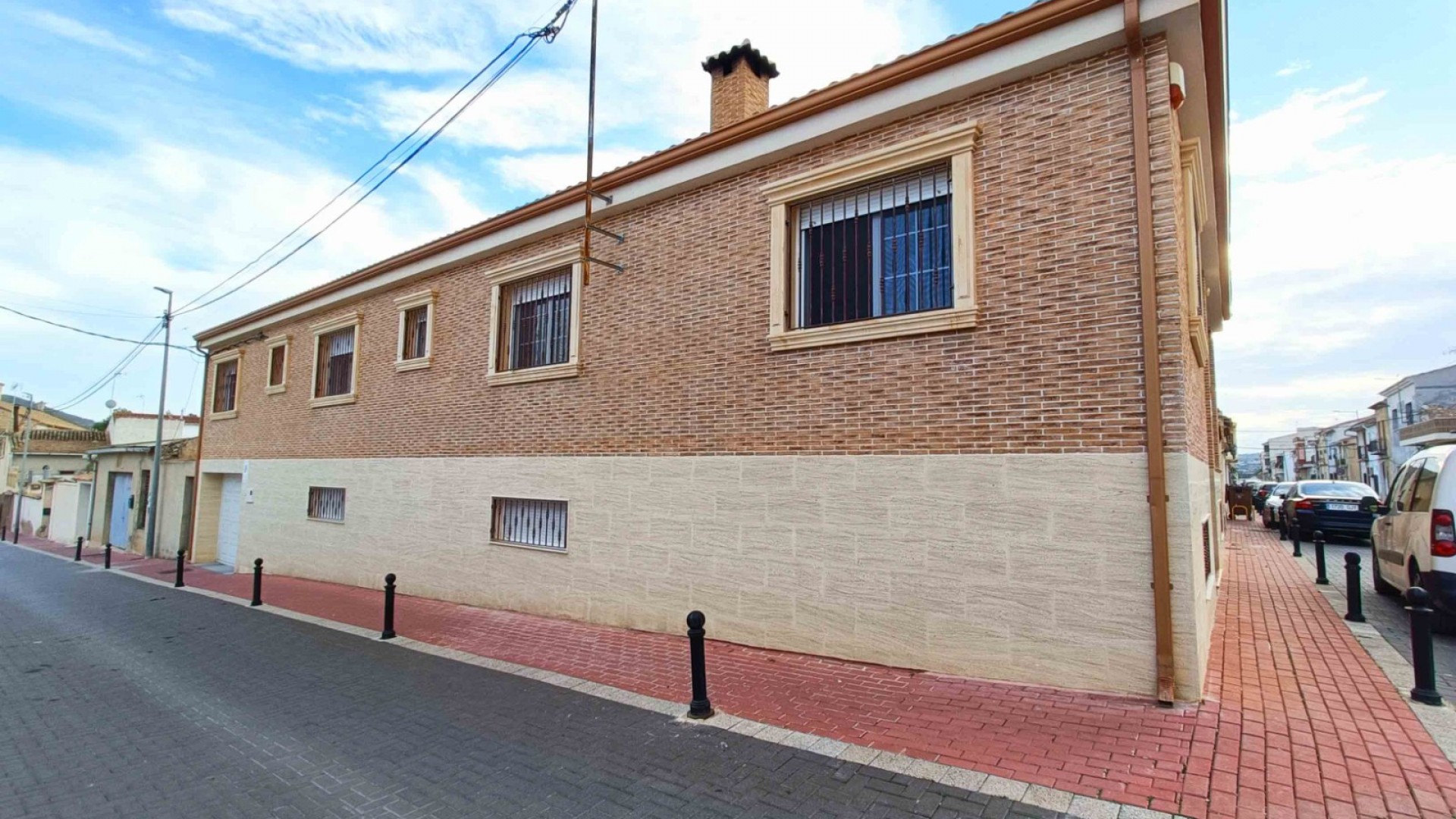 Videresalg - Byhus -
Hondón de los Fráiles