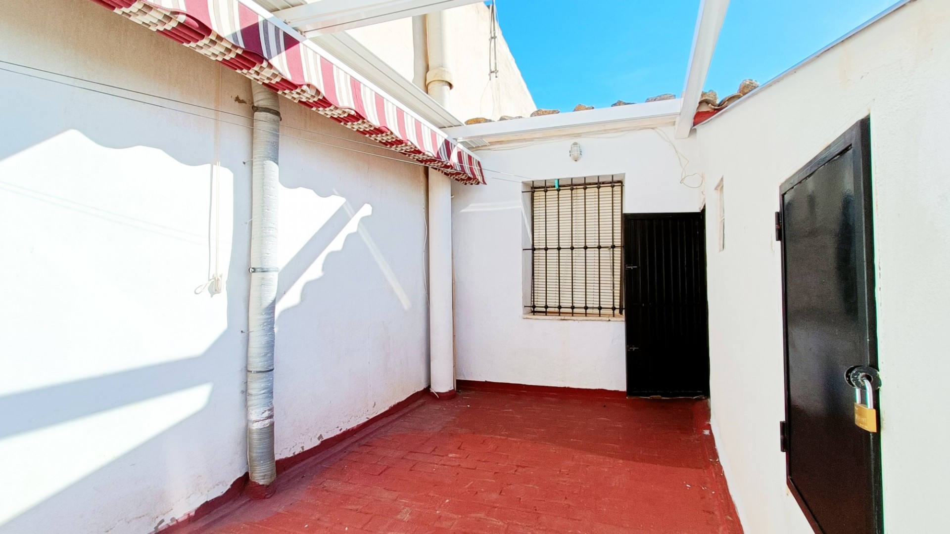 Videresalg - Byhus -
Hondón de los Fráiles