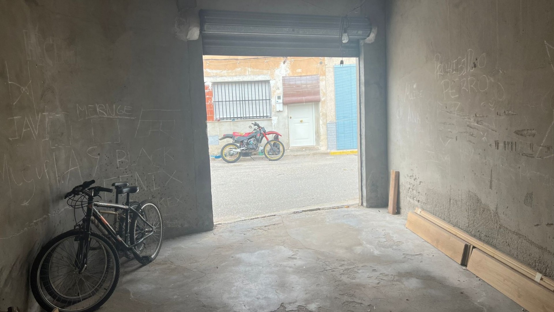 Videresalg - Byhus -
Hondón de los Fráiles