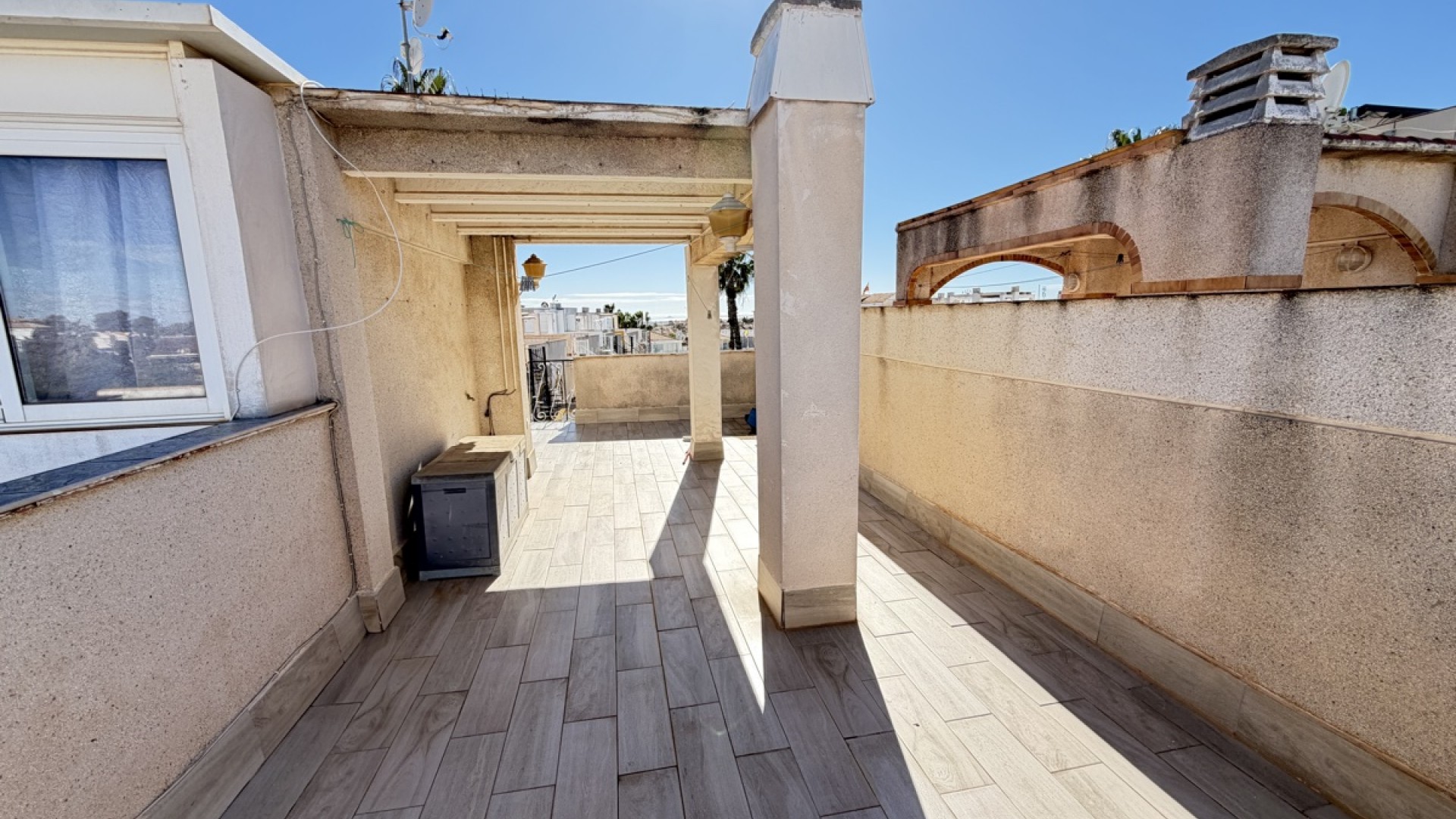 Videresalg - Byhus -
La Florida