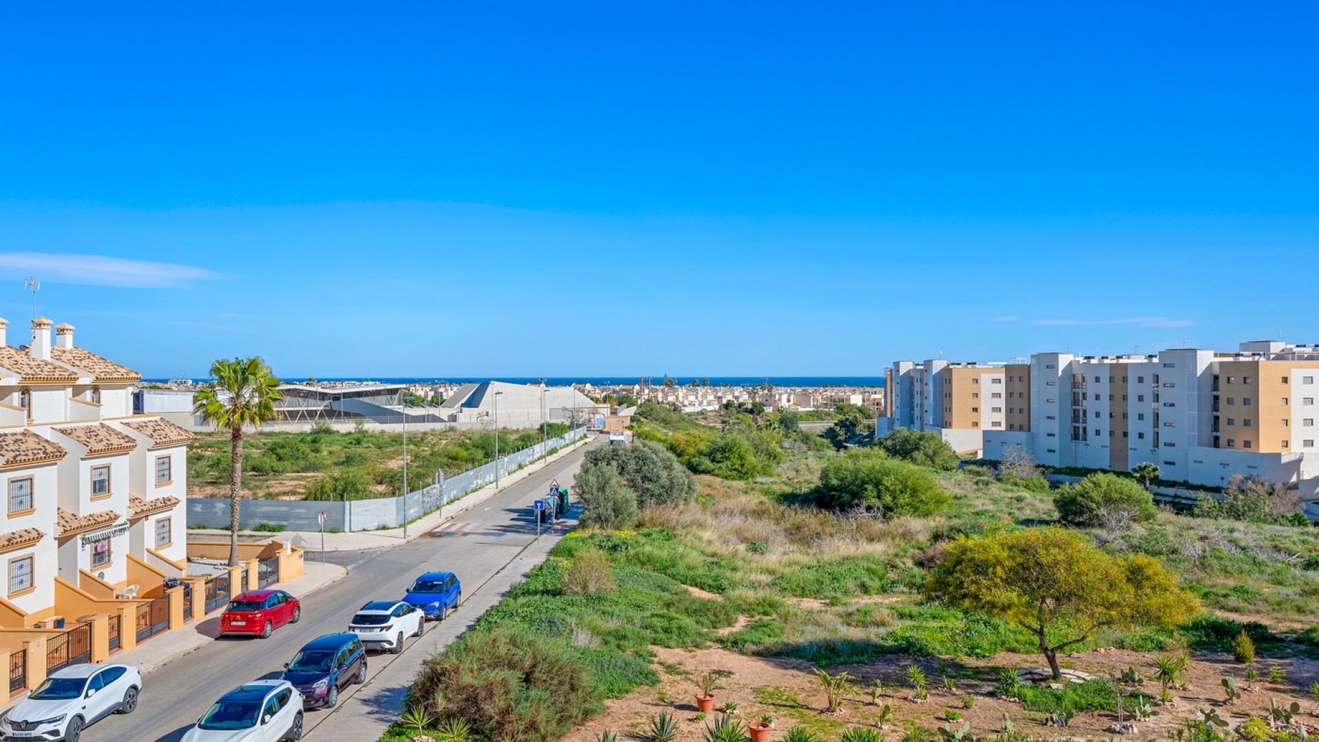 Videresalg - Byhus -
Orihuela Costa - Los Dolses*