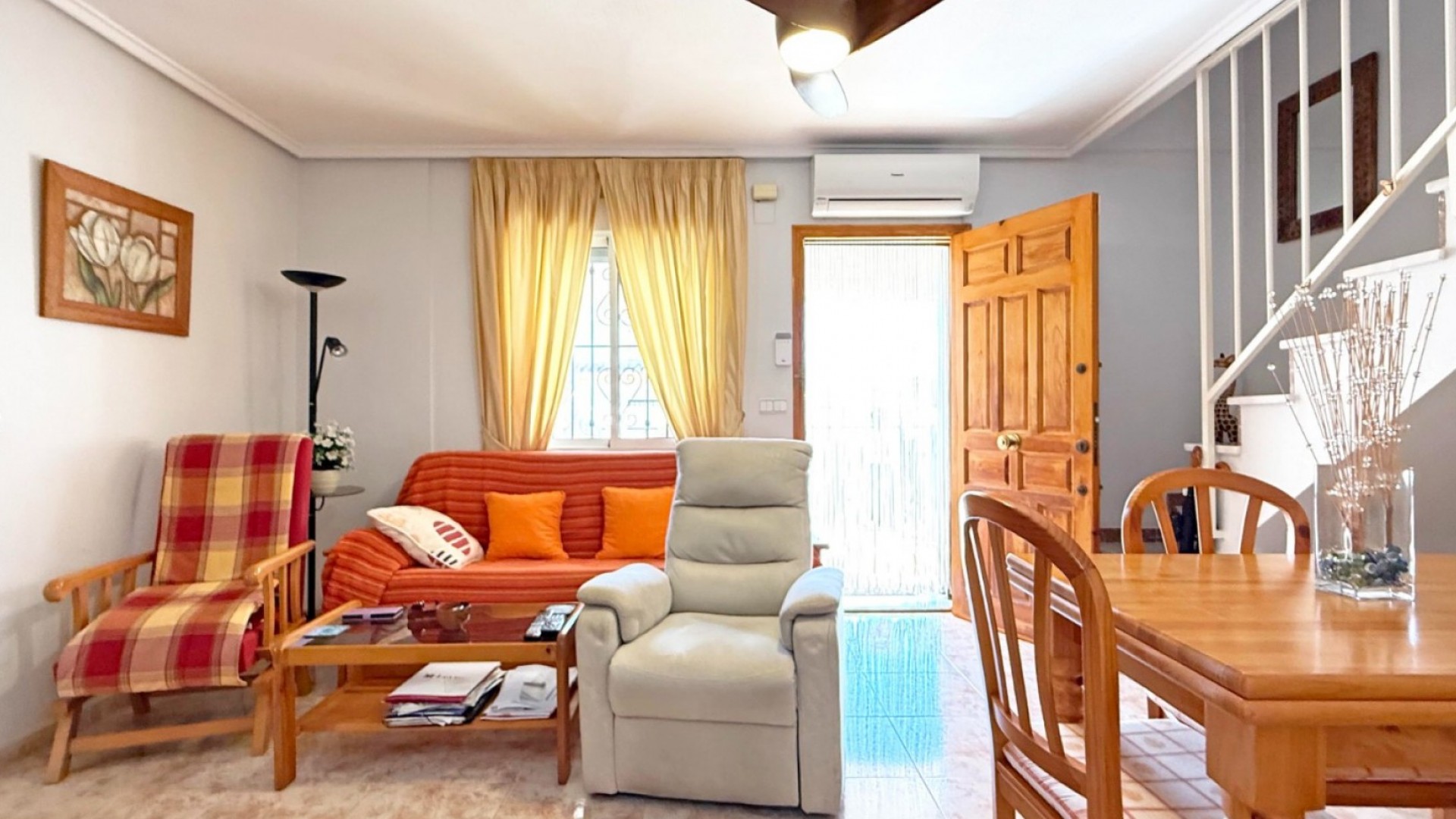 Videresalg - Byhus -
Orihuela Costa - Playa Flamenca