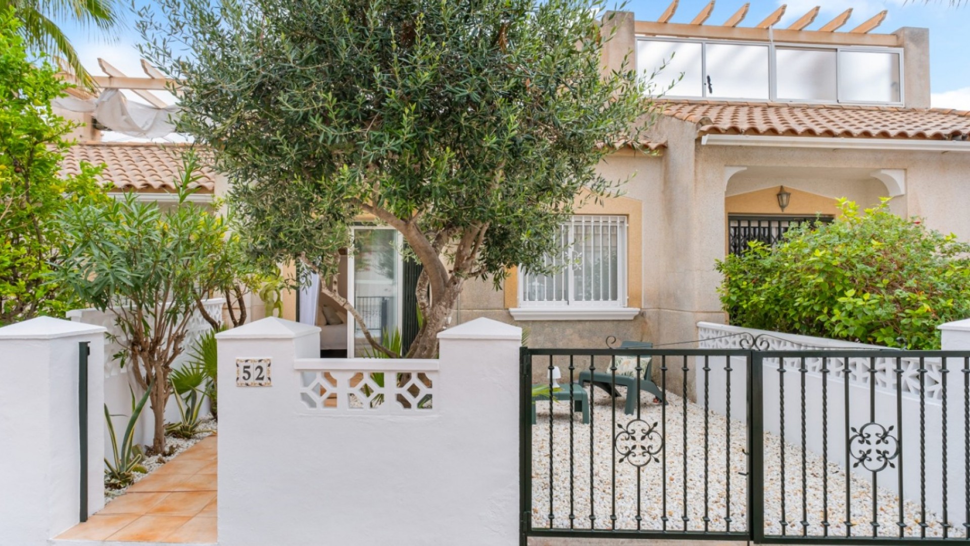 Videresalg - Byhus -
Orihuela Costa - Villamartín