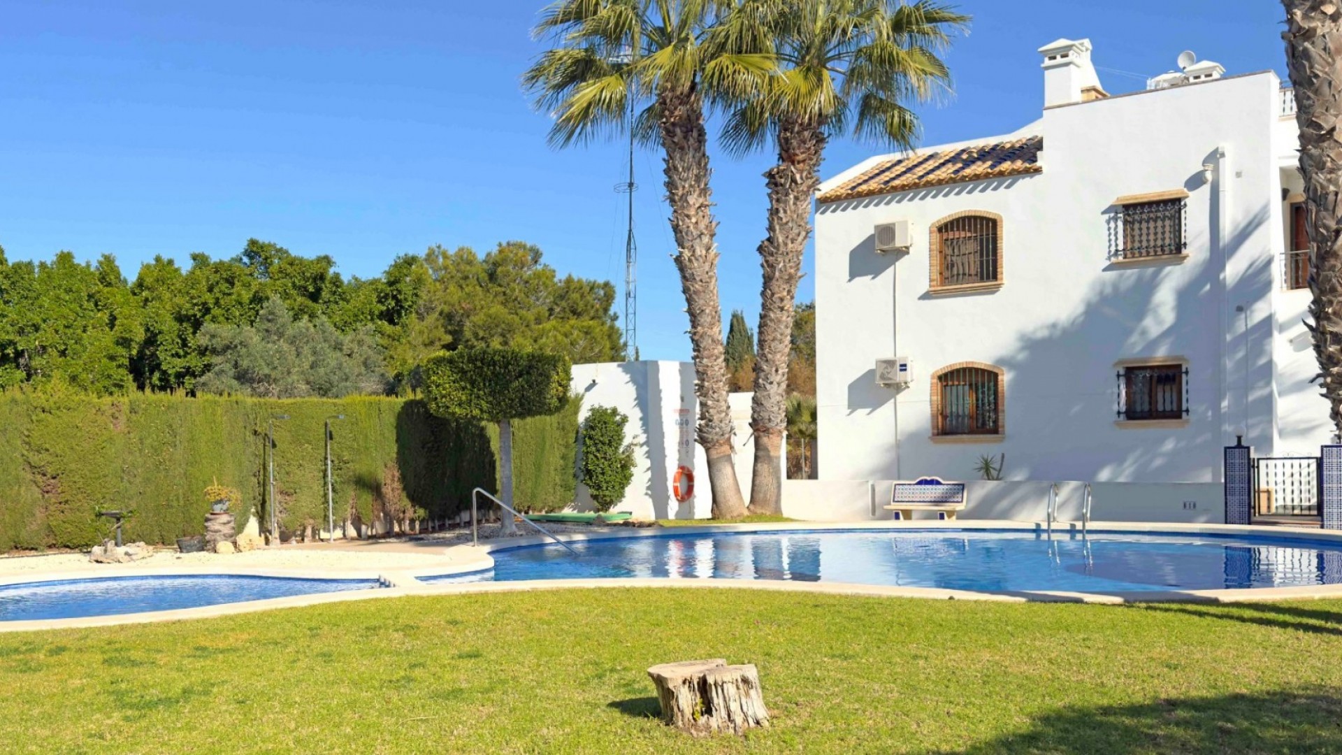 Videresalg - Byhus -
Orihuela Costa - Villamartín