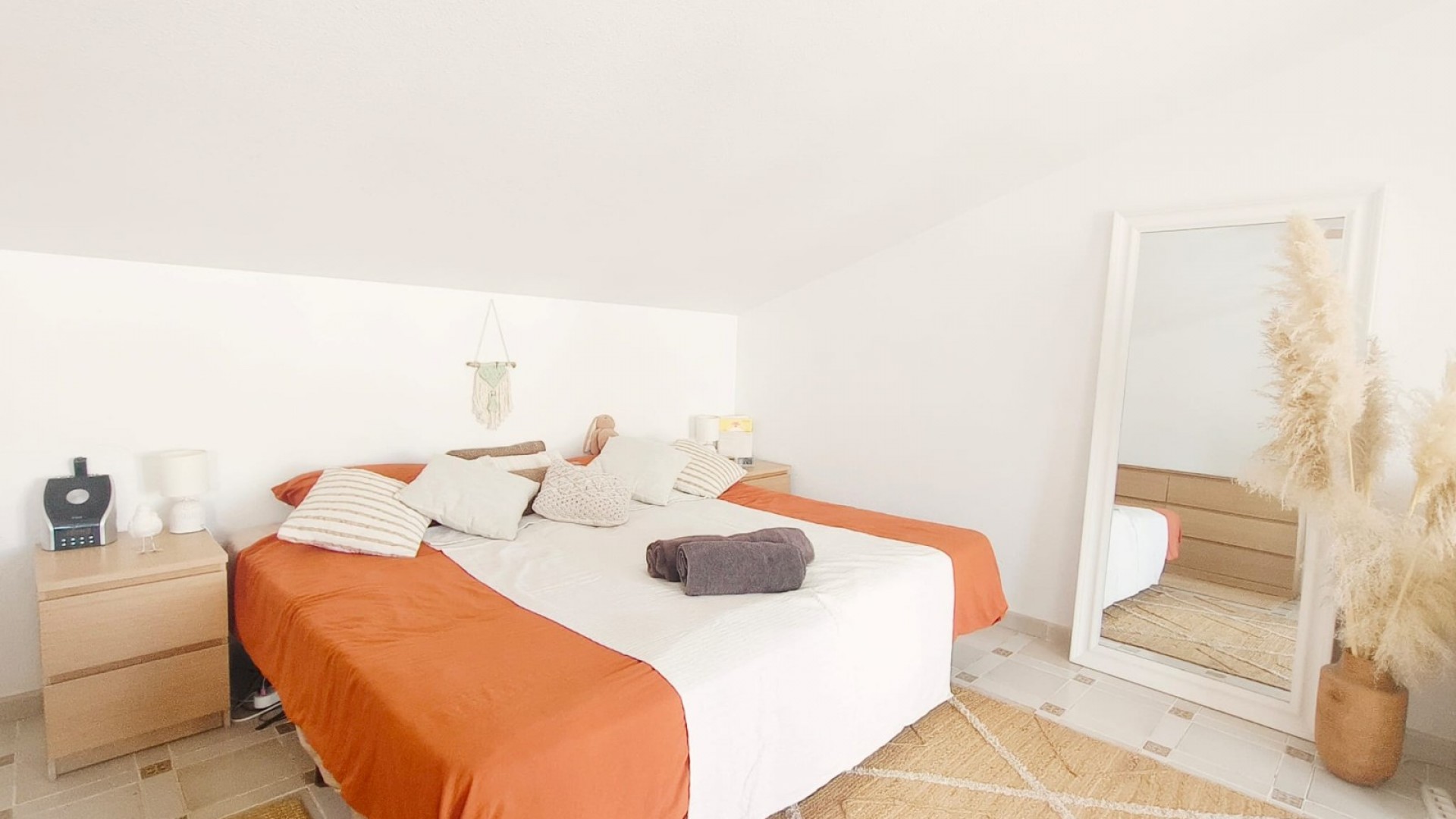 Videresalg - Byhus -
Orihuela Costa - Villamartín