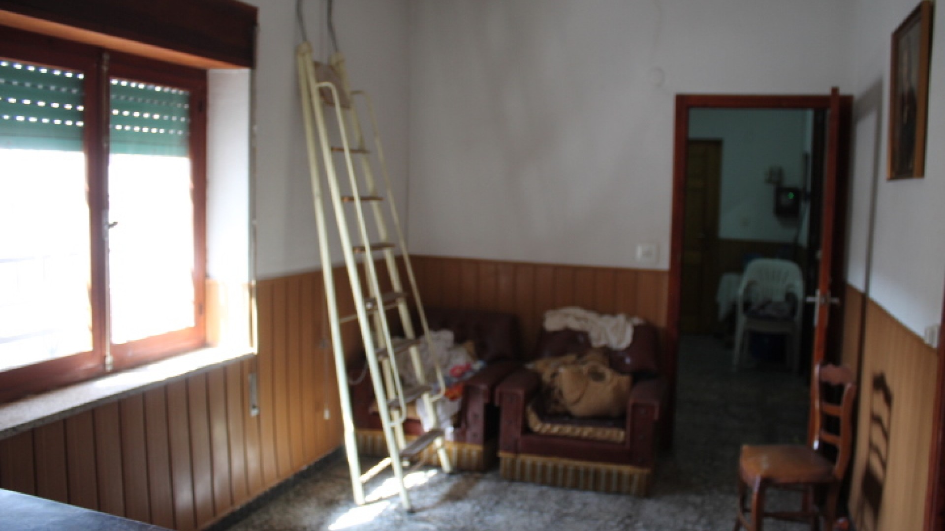 Videresalg - Byhus -
Pinoso - calle lepanto