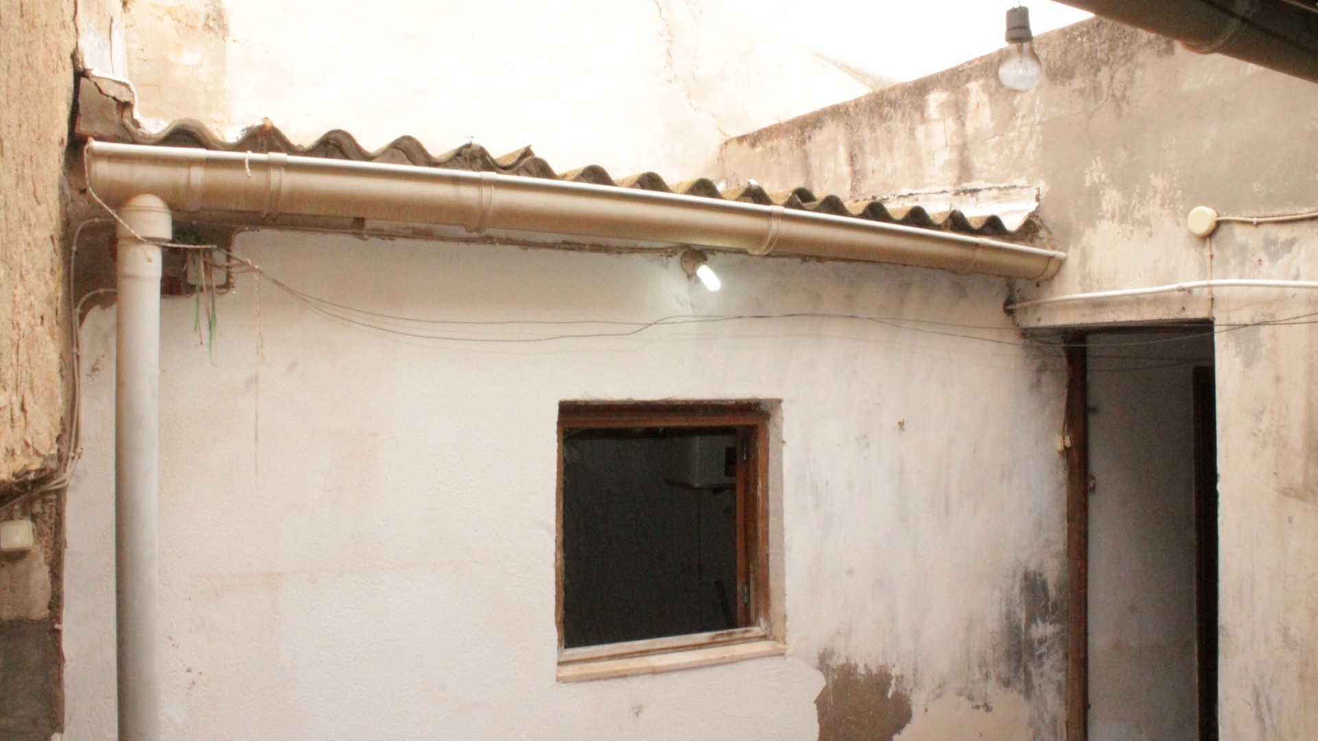 Videresalg - Byhus -
Pinoso - Pinoso Alicante