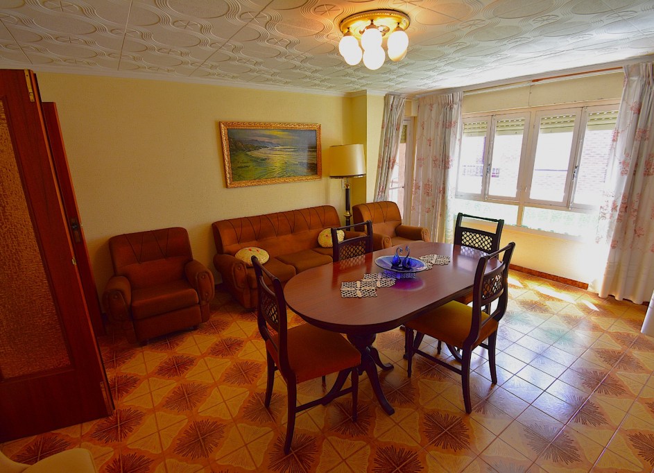 Videresalg - Byhus -
Rojales