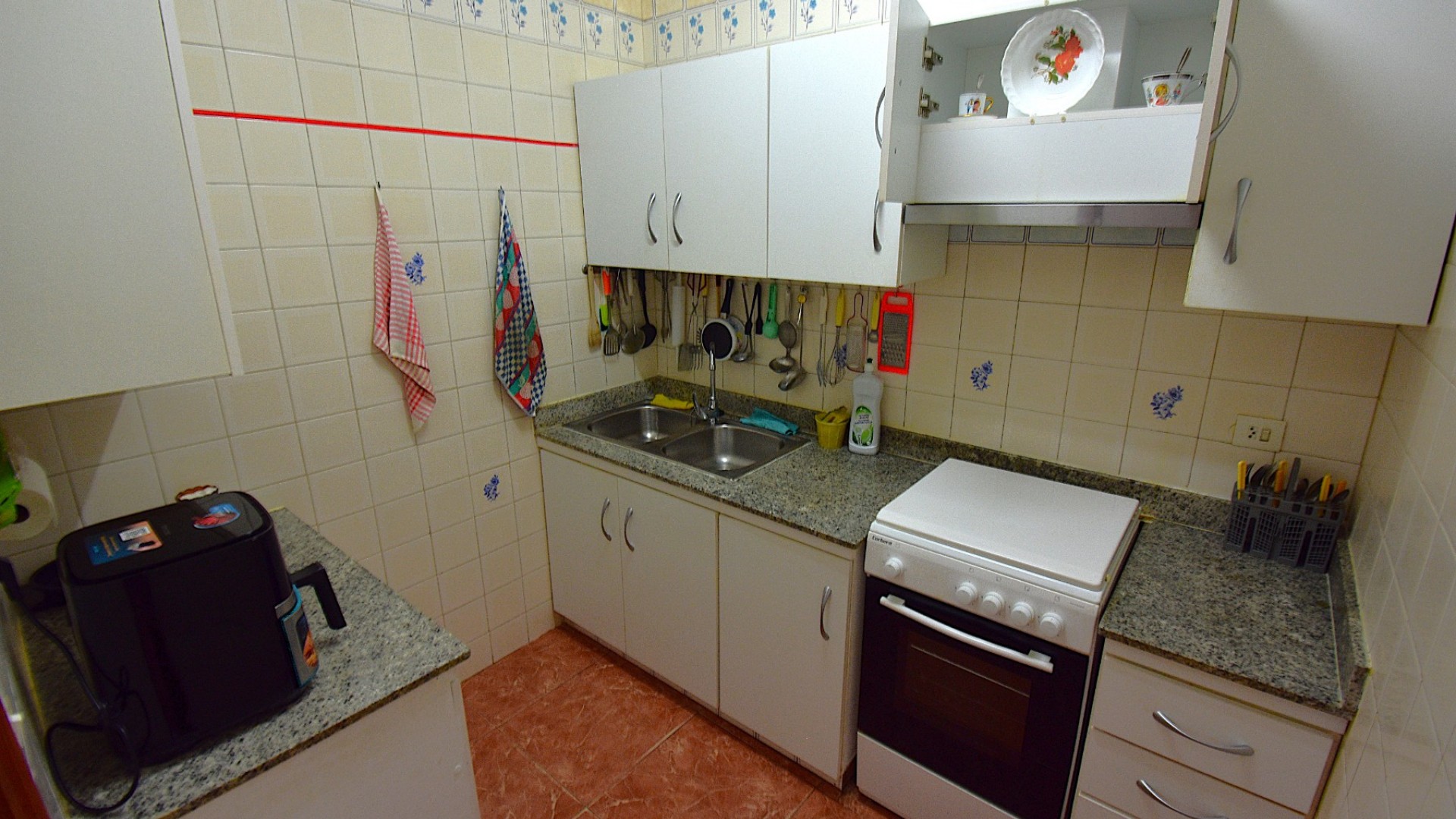 Videresalg - Byhus -
Rojales