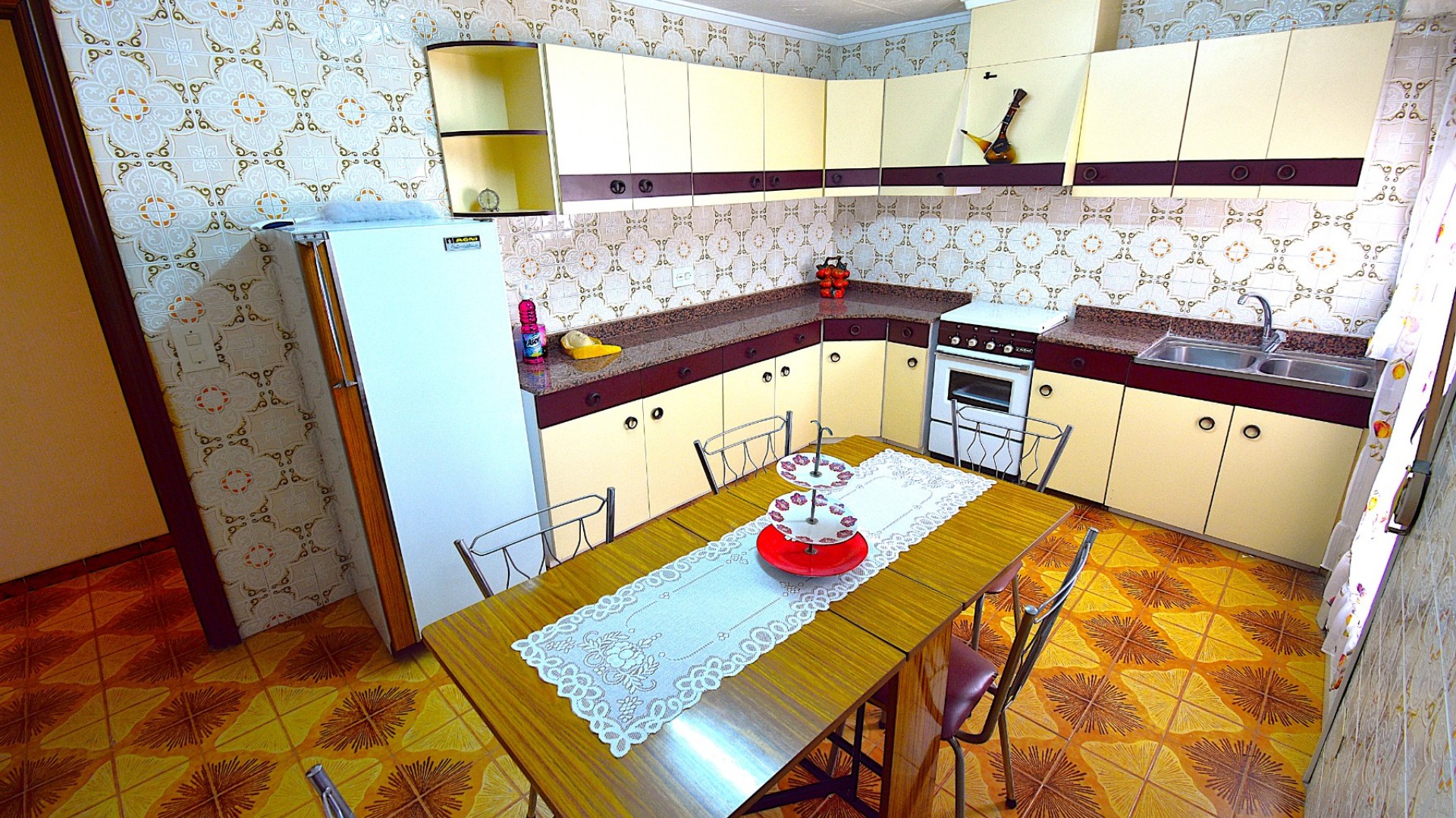 Videresalg - Byhus -
Rojales