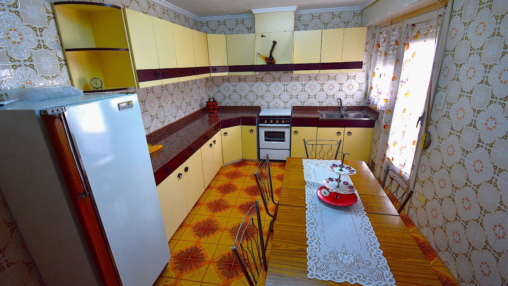 Videresalg - Byhus -
Rojales