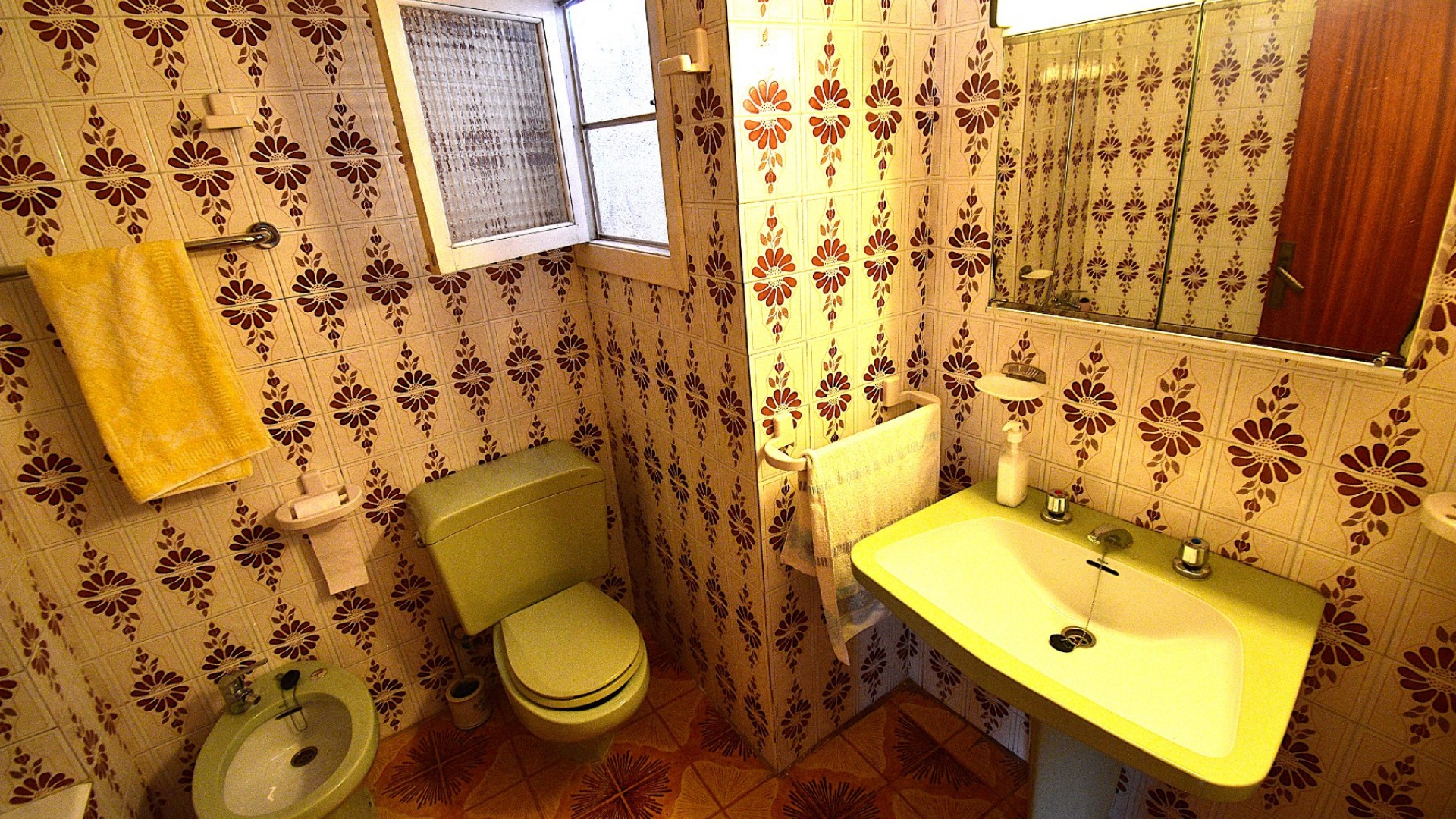 Videresalg - Byhus -
Rojales