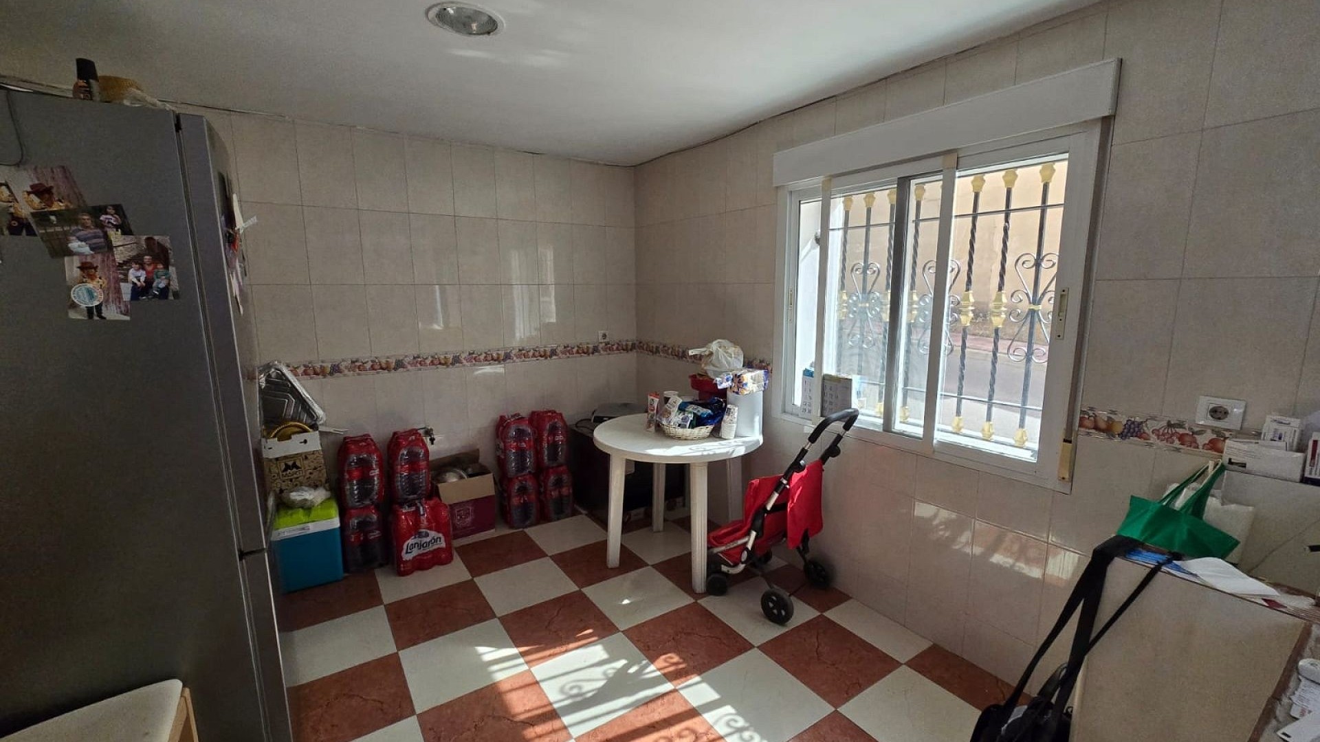 Videresalg - Byhus -
SAX