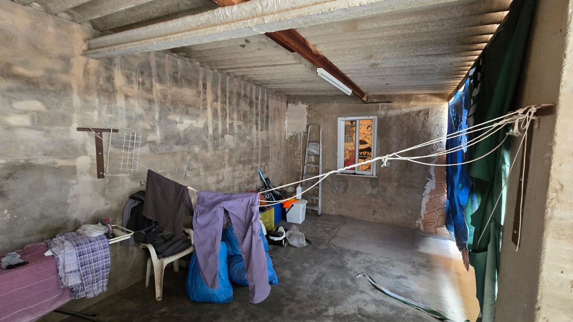 Videresalg - Byhus -
SAX