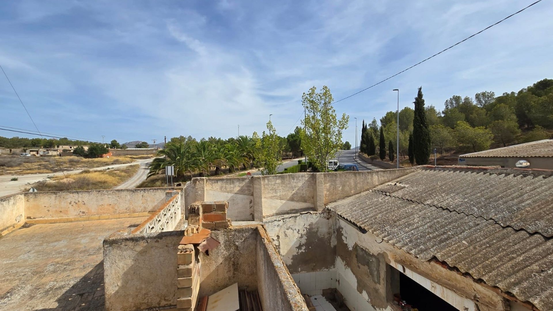 Videresalg - Byhus -
SAX